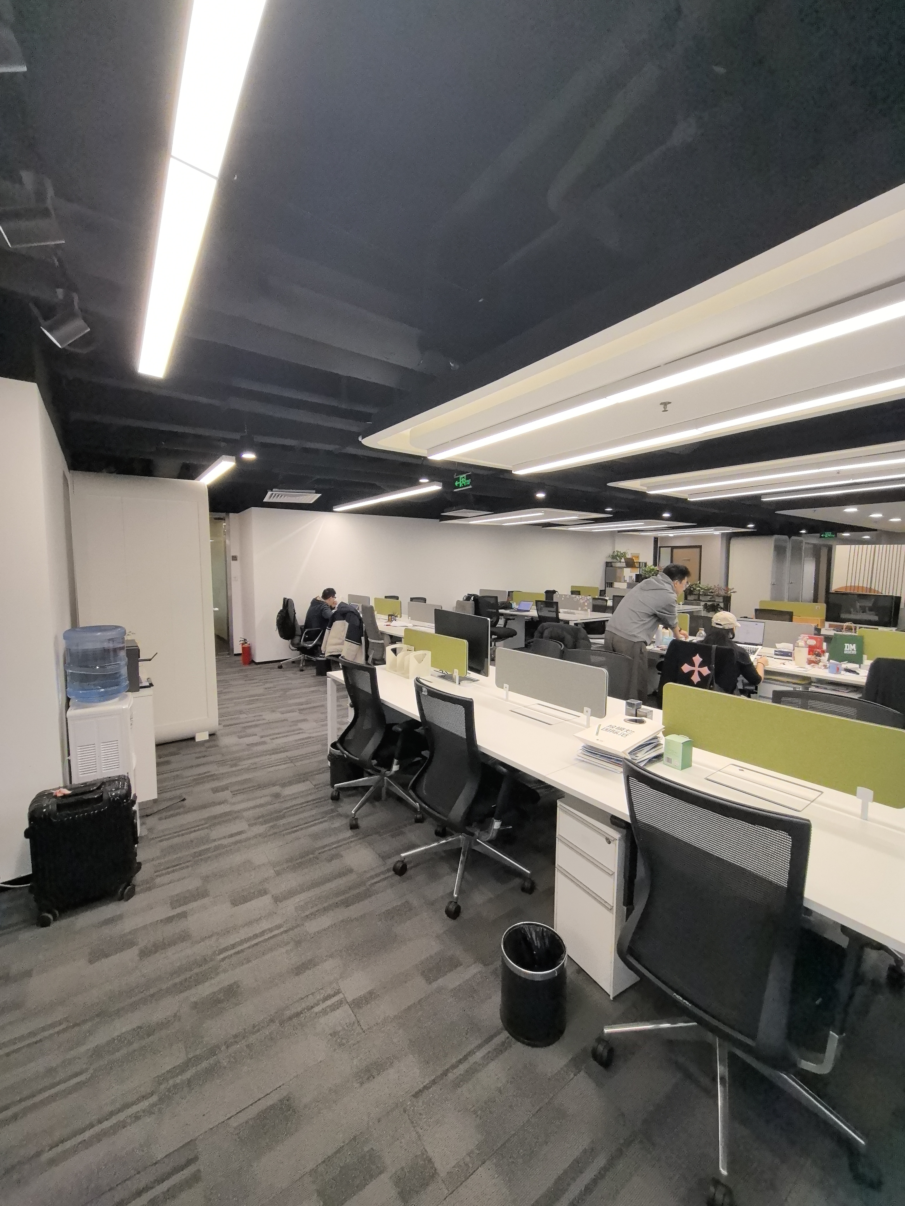 淮海中路瑞安广场380平米写字楼出租