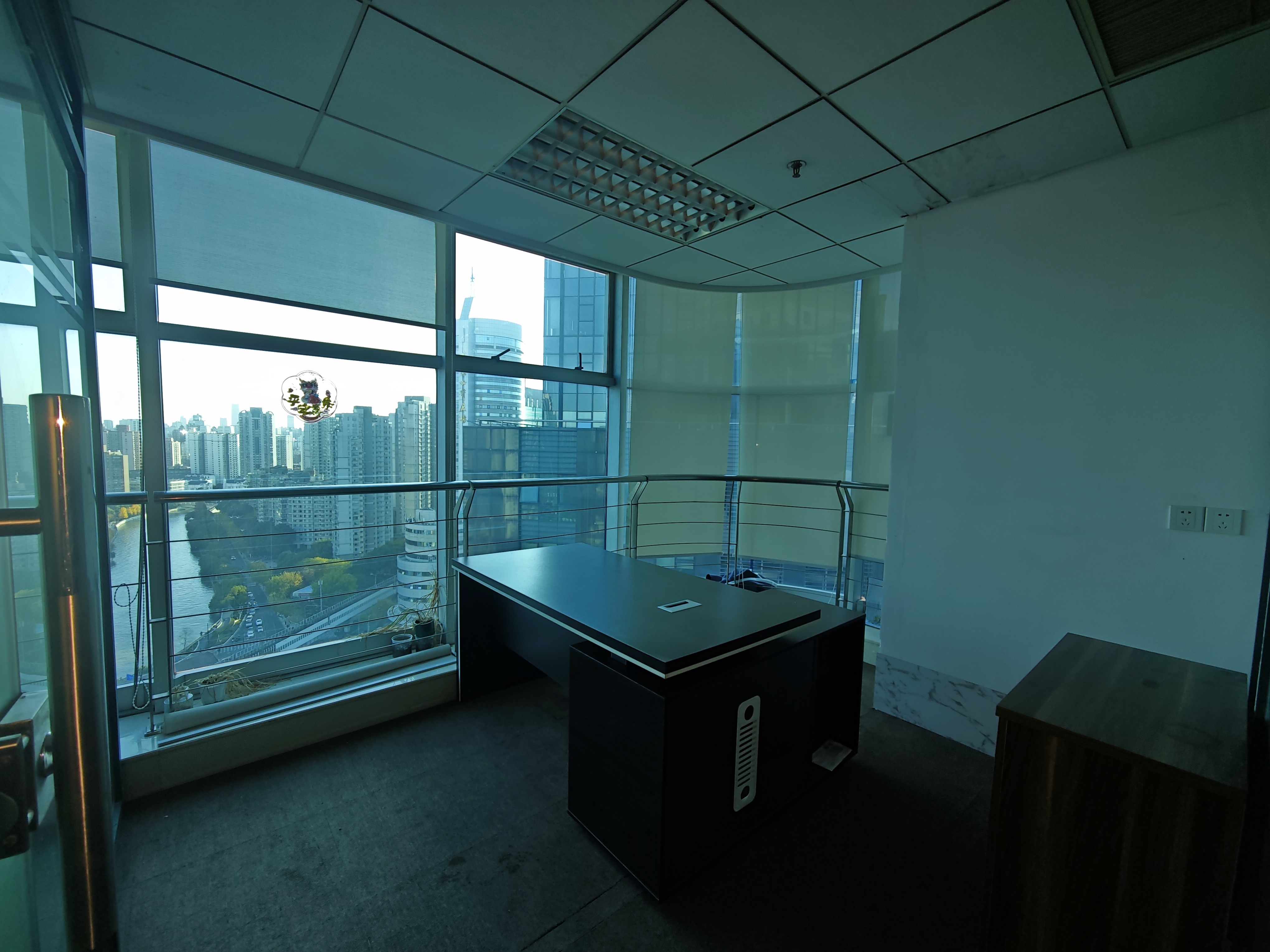 光新飞洲时代大厦106平米写字楼出租