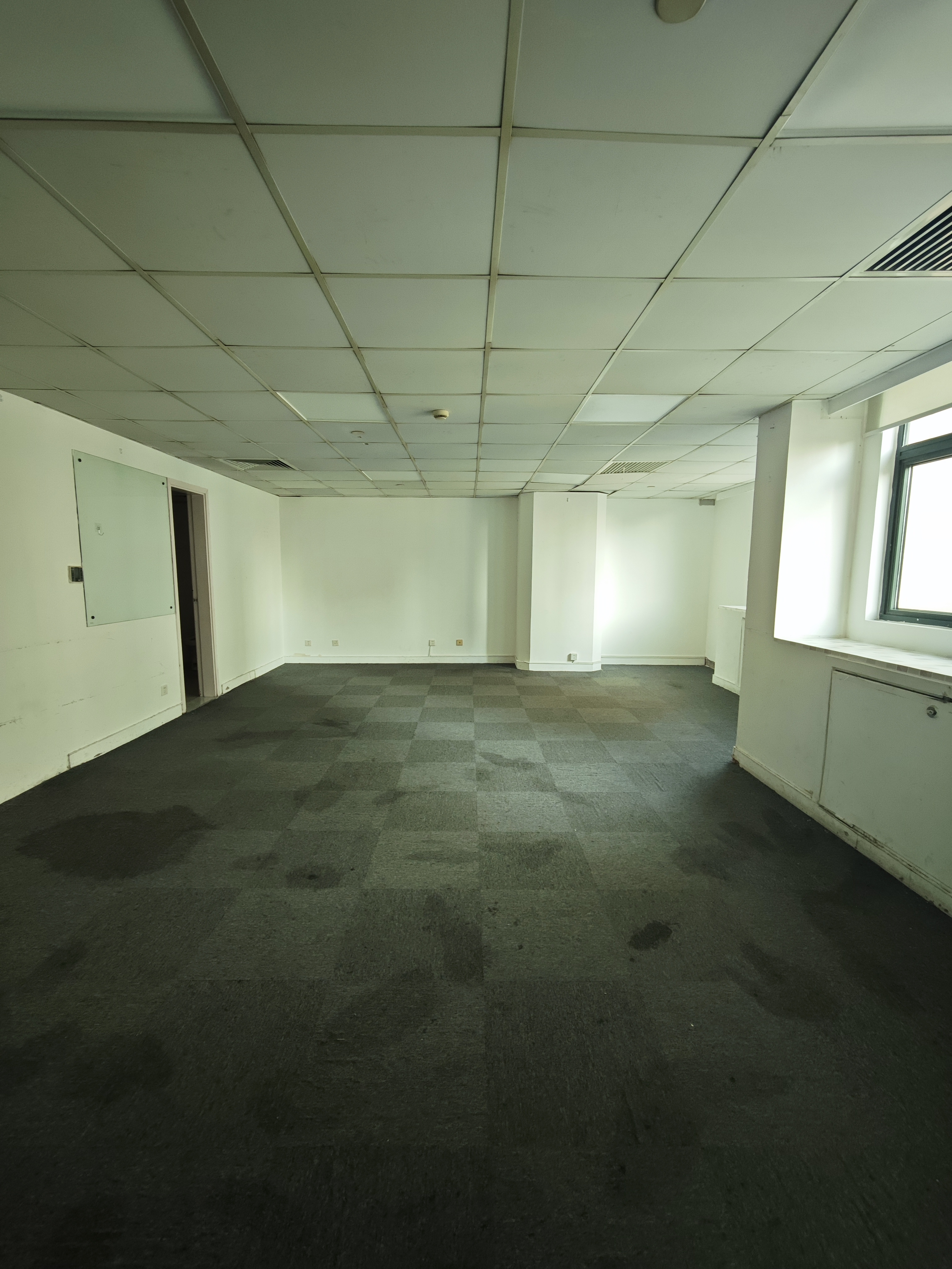 光新浦发广场85平米写字楼出租