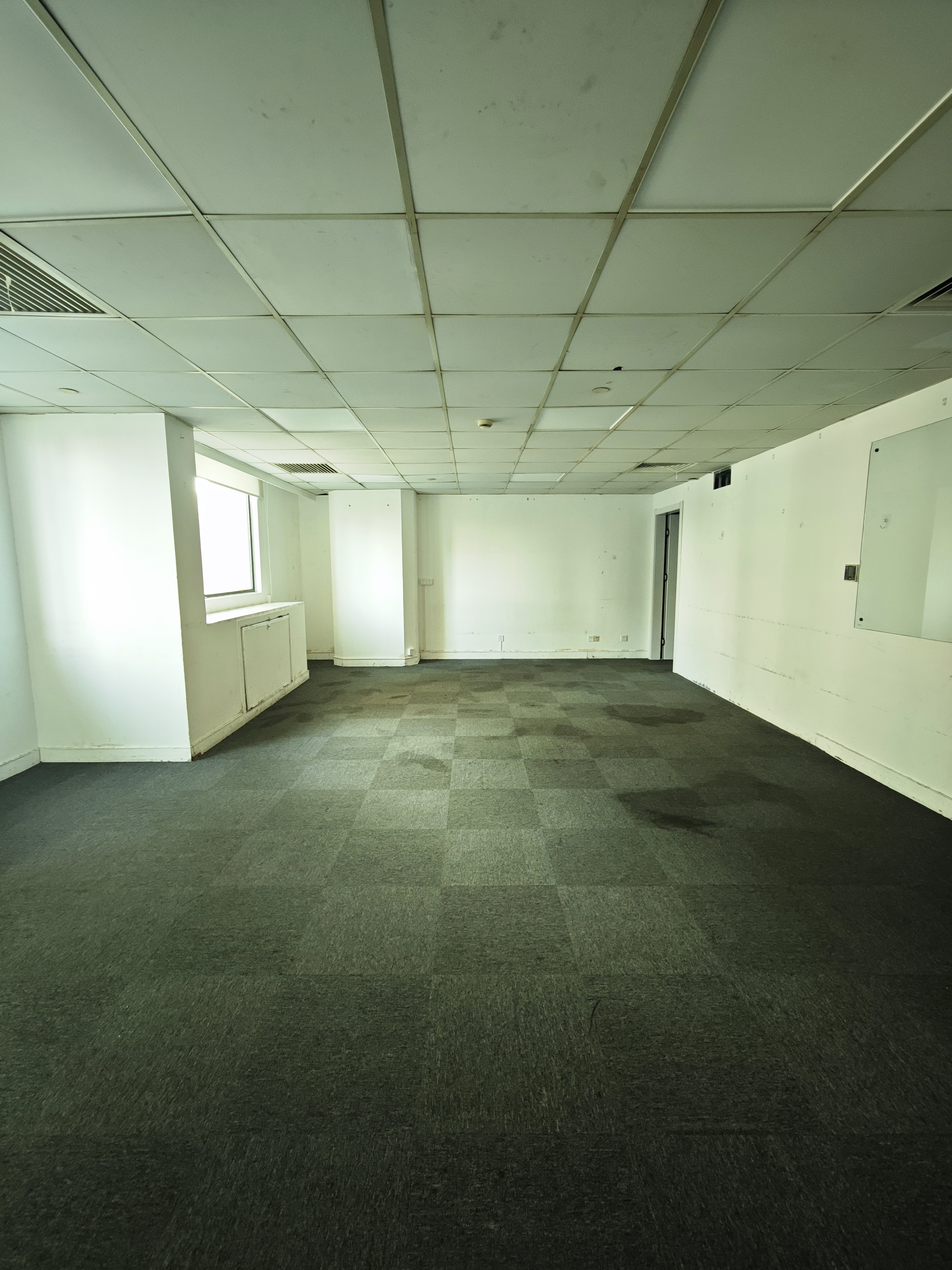 光新浦发广场85平米写字楼出租