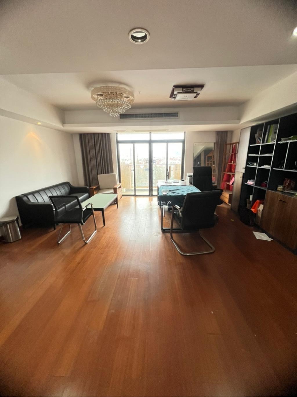 中山公园大众金融大厦200平米写字楼出租