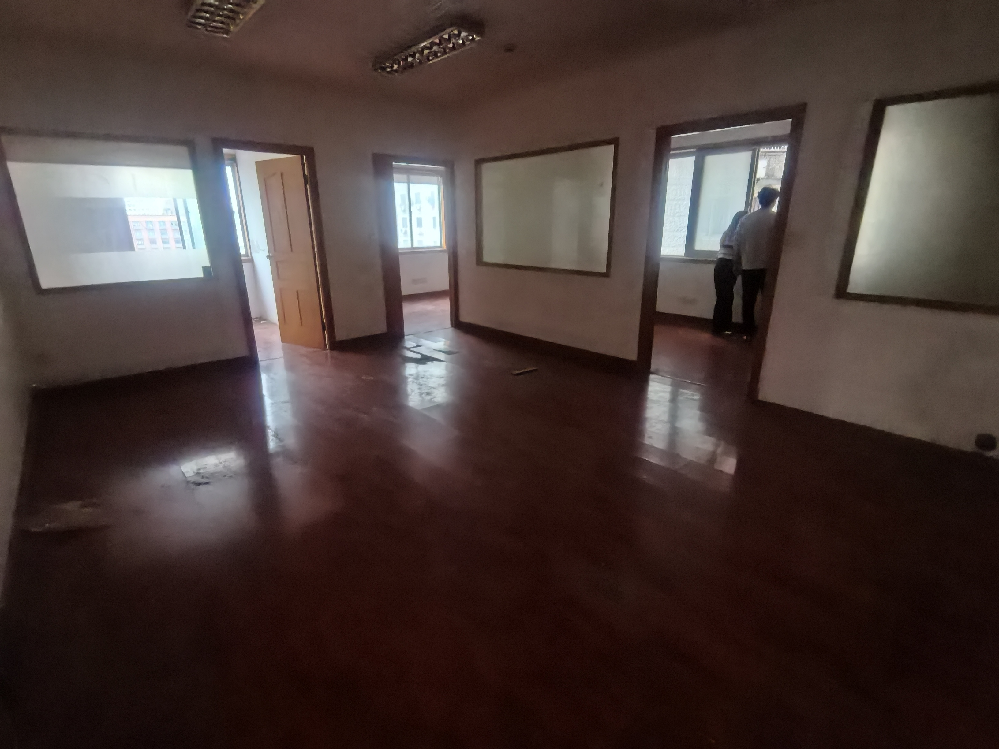 长寿路中环商务大厦102平米写字楼出租