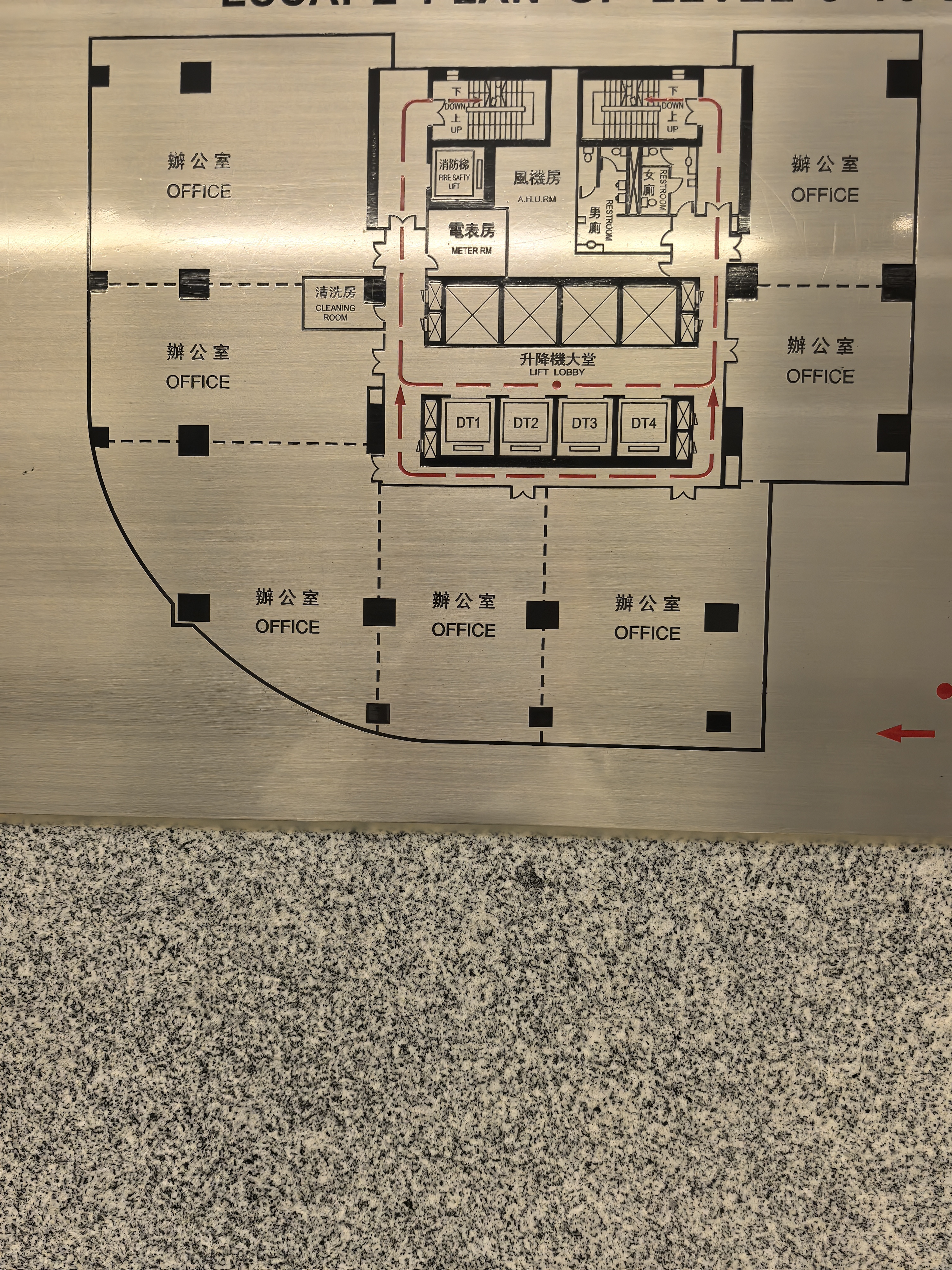 人民广场港陆广场369平米写字楼出租