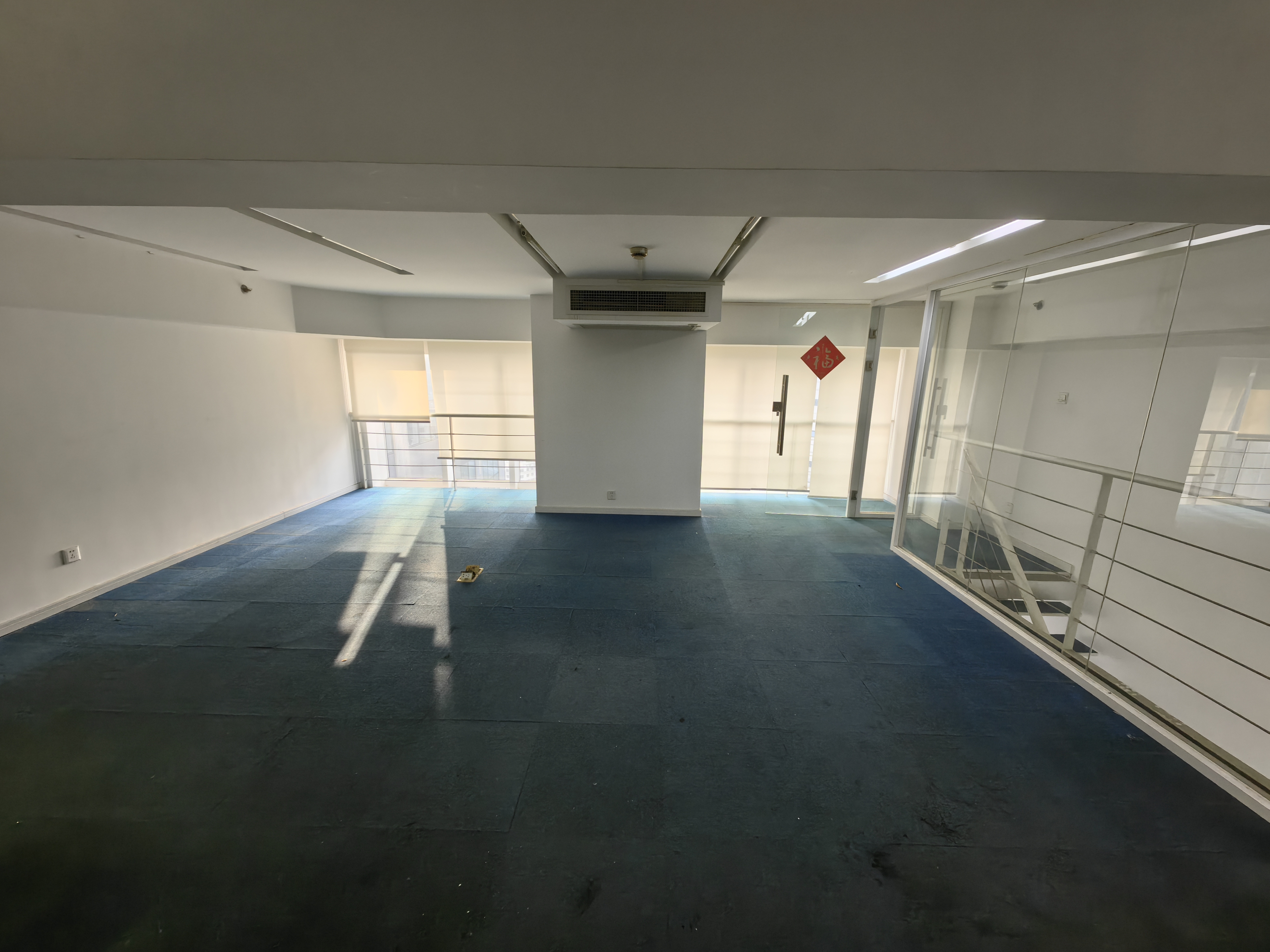 四川北路海泰时代大厦70平米写字楼出租