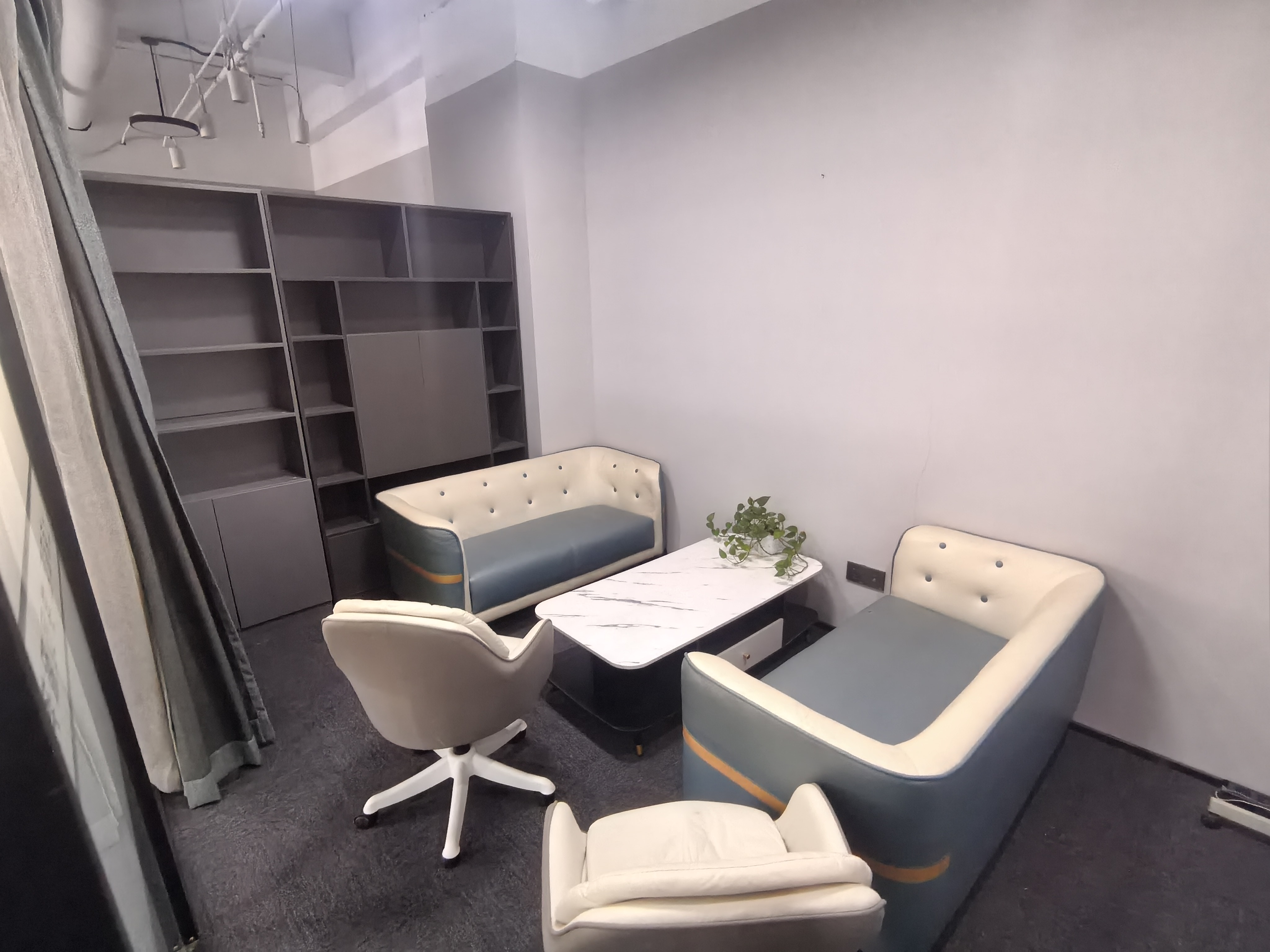 万体馆汇鑫国际大厦194平米写字楼出租