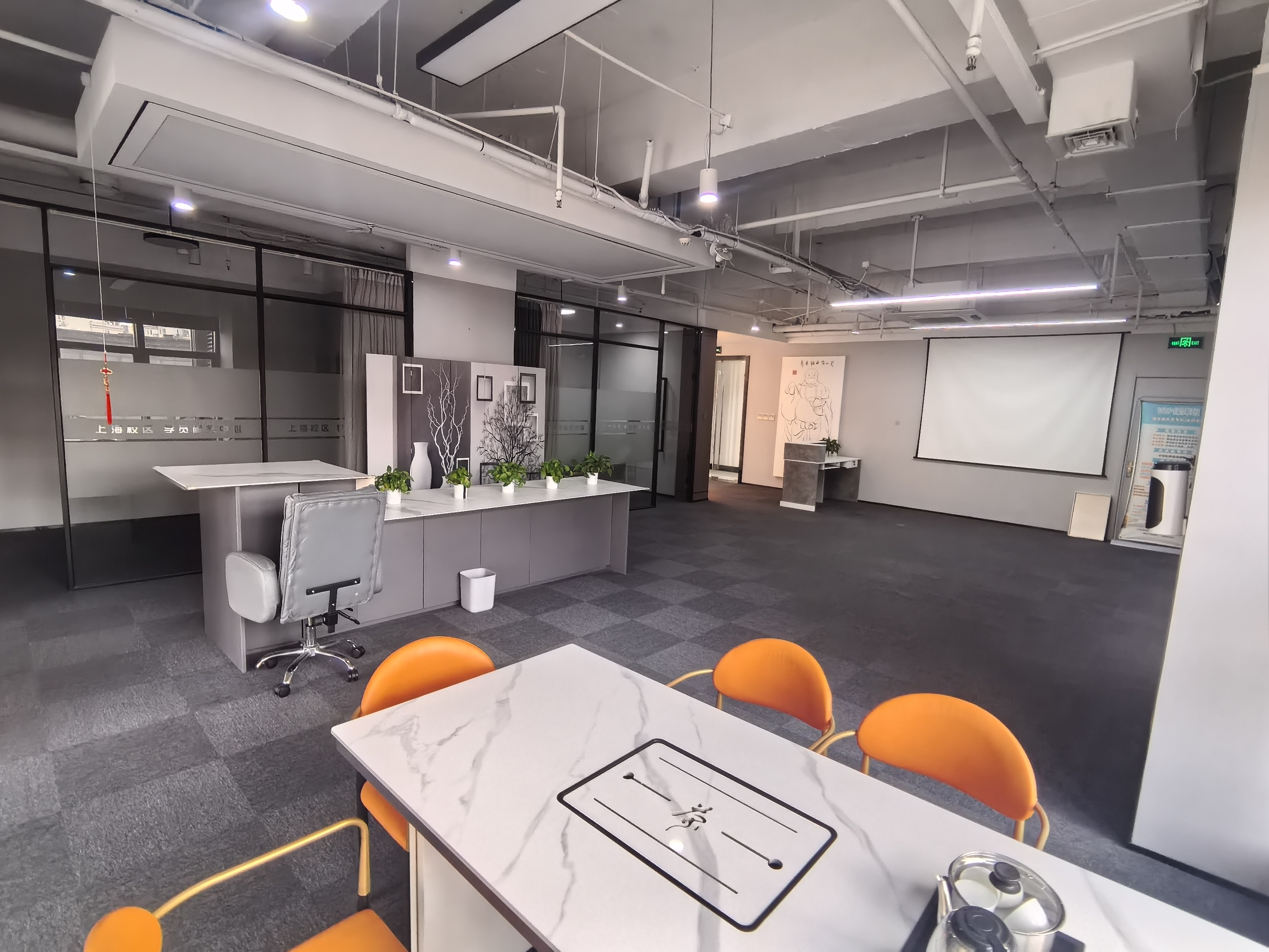 万体馆汇鑫国际大厦194平米写字楼出租