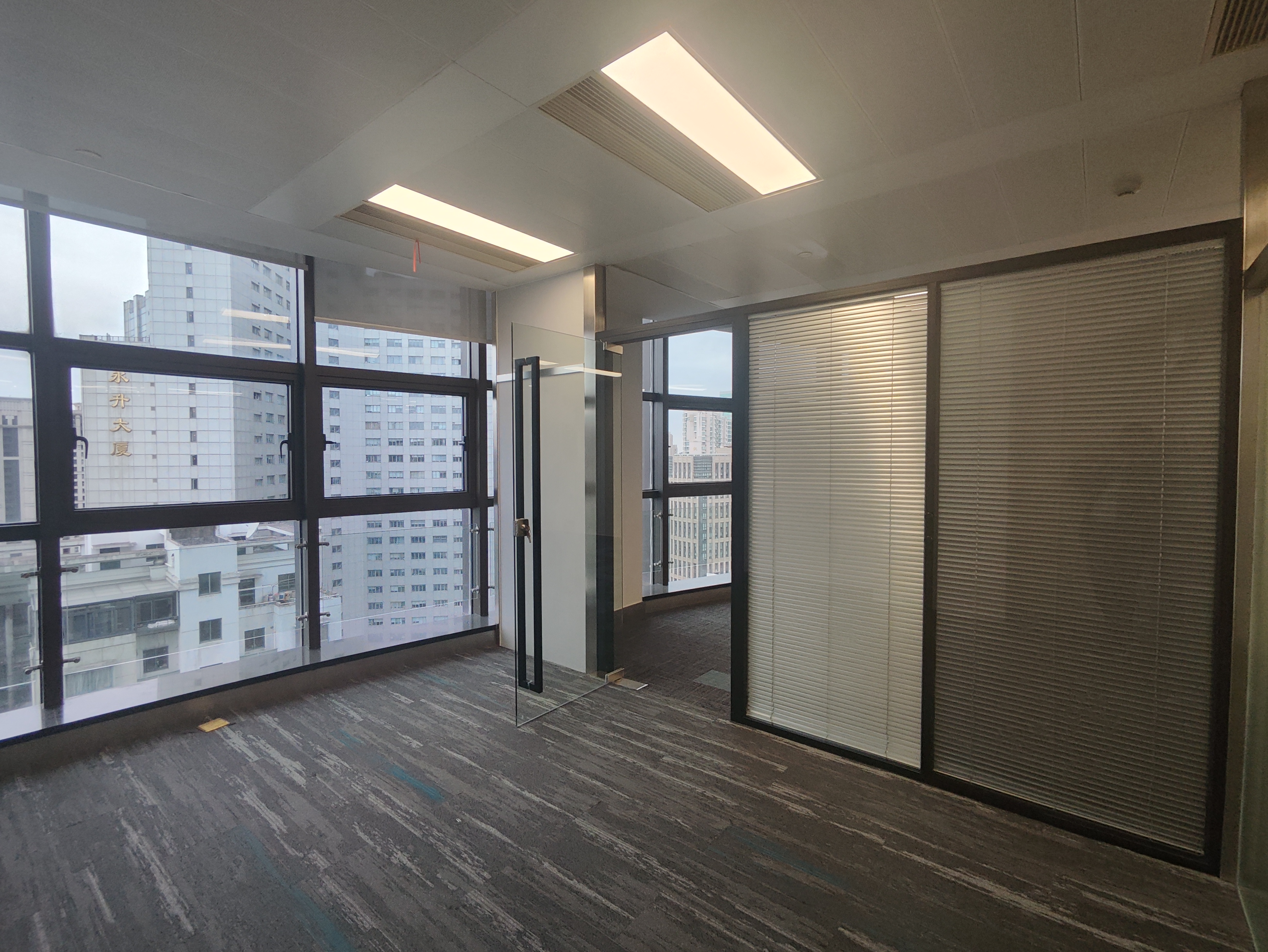 万体馆光启城137平米写字楼出租