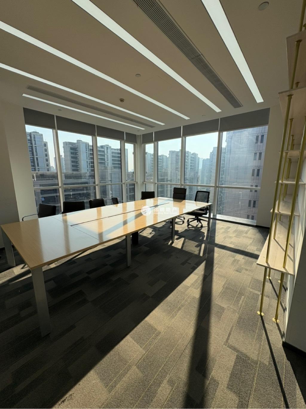 周家嘴路宝地广场240平米写字楼出租