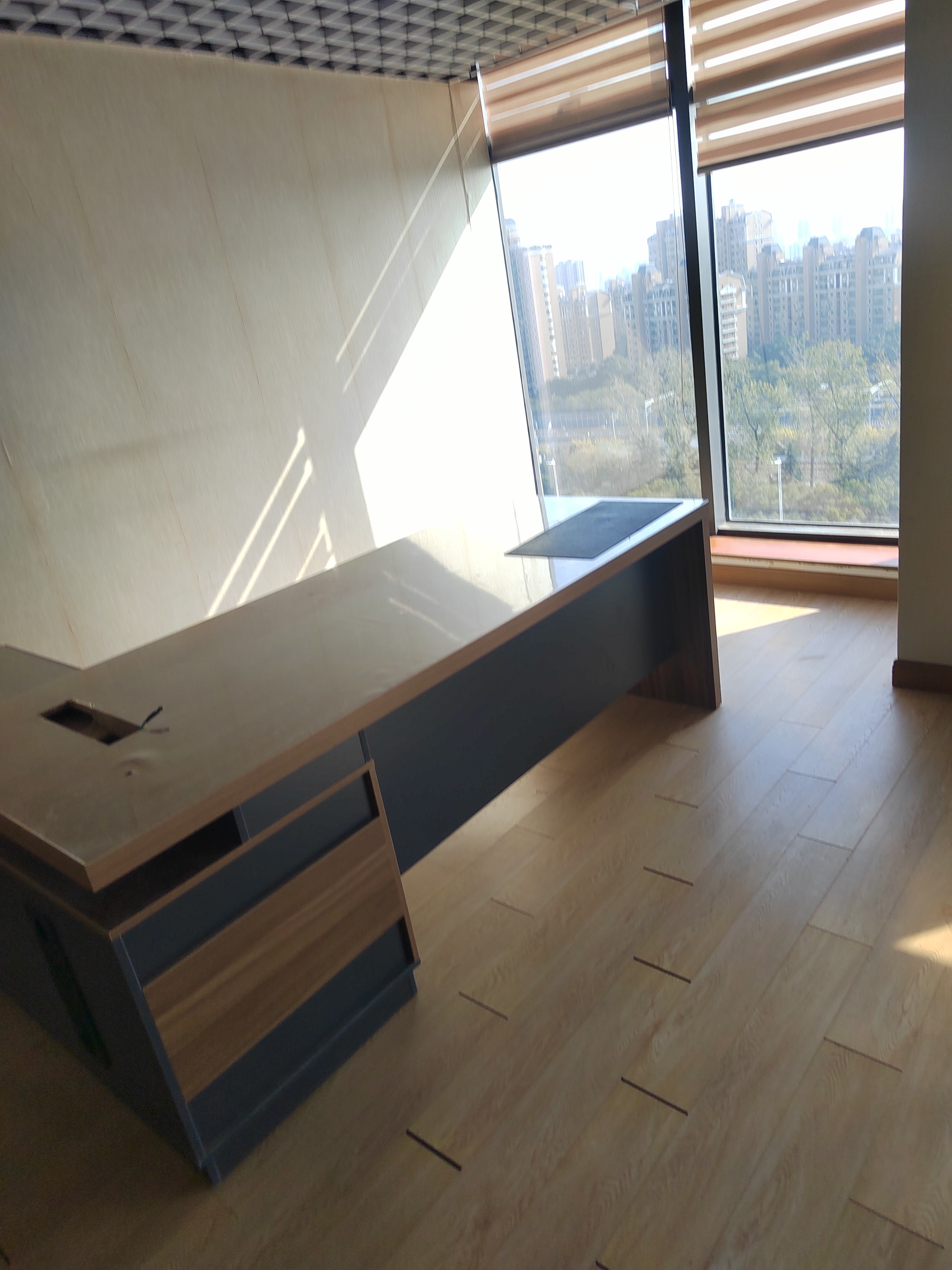 古美莲花国际广场135平米写字楼出租