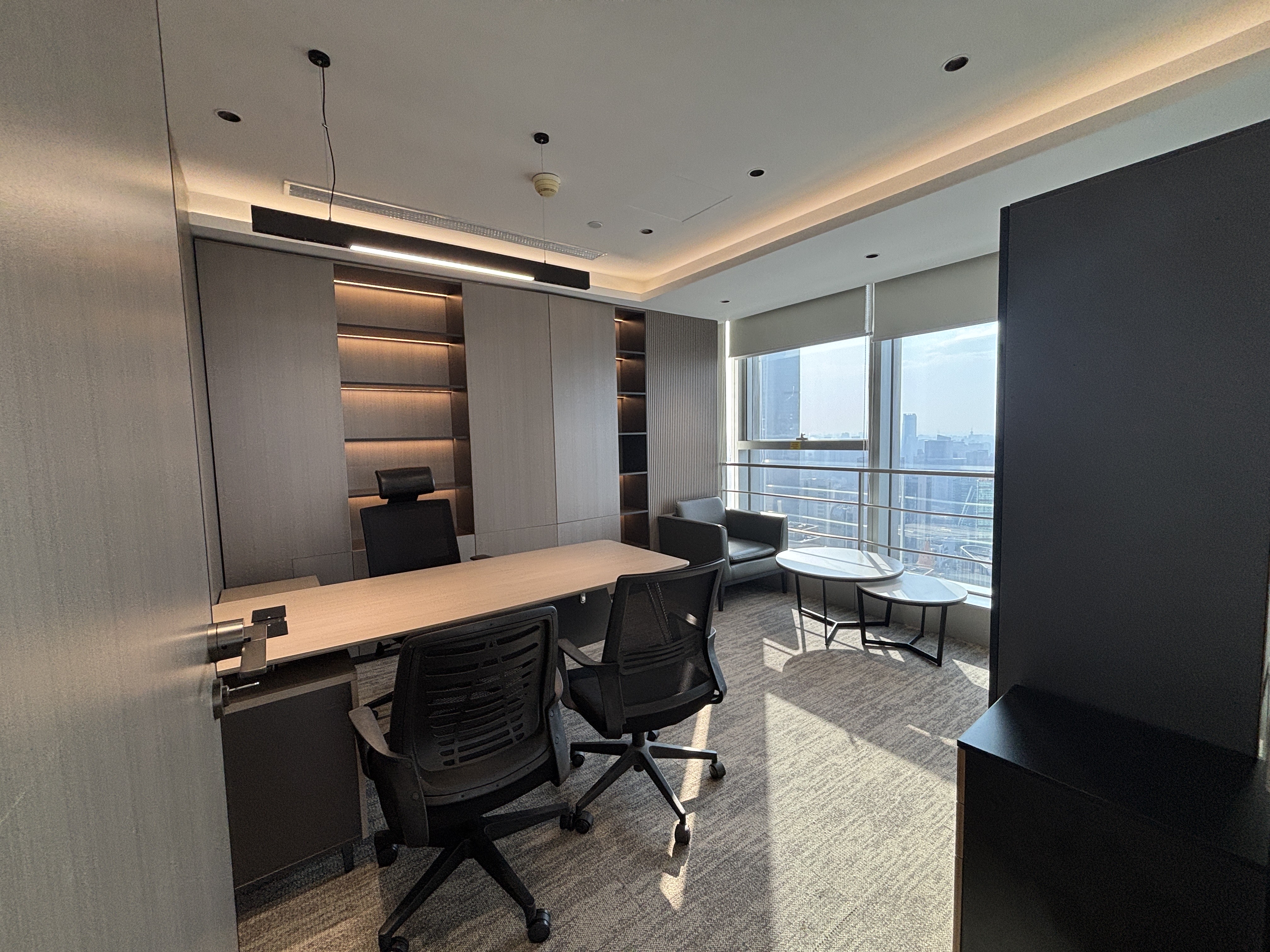 静安寺SOHO东海广场245平米写字楼出租