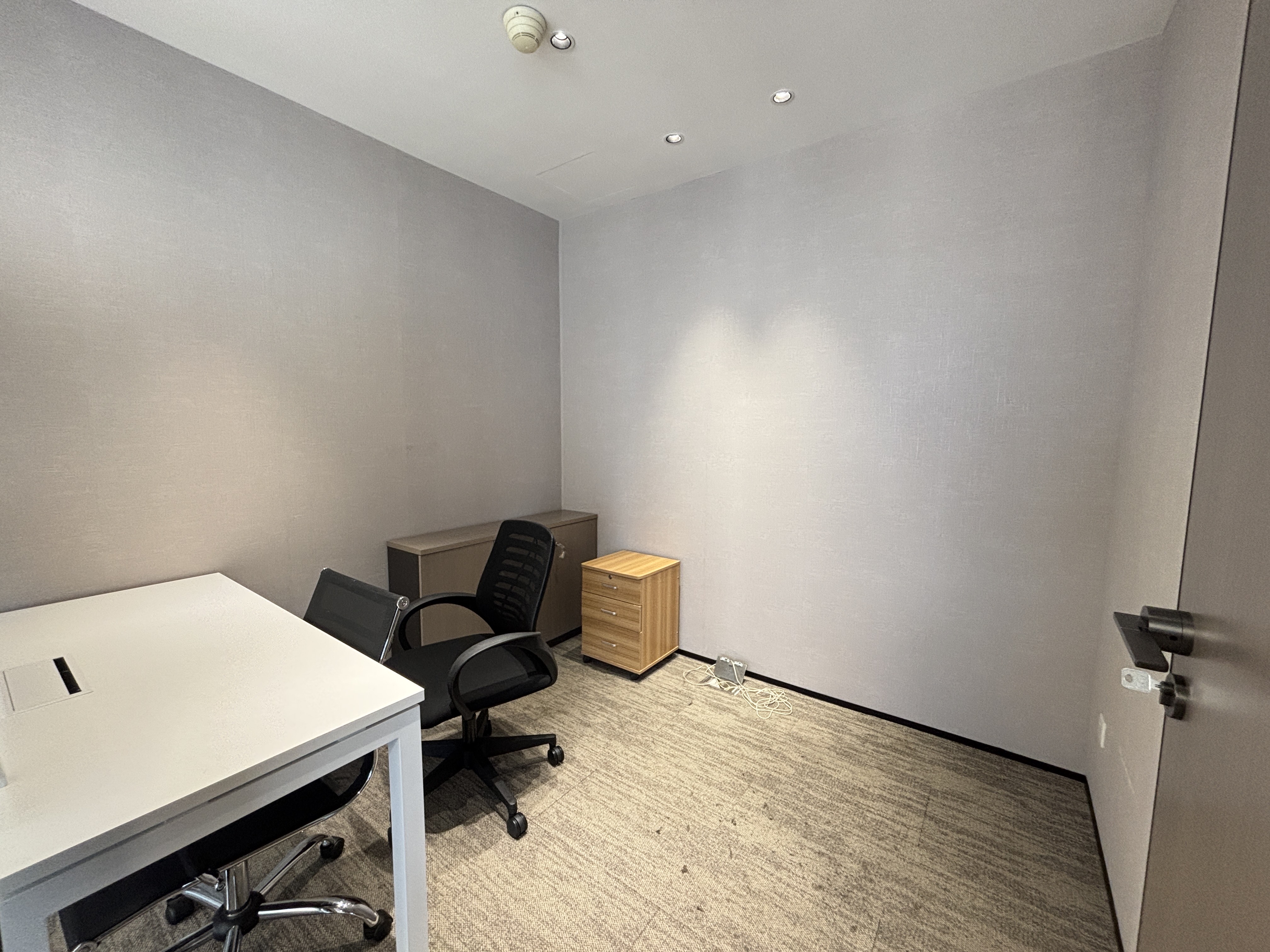 静安寺SOHO东海广场245平米写字楼出租