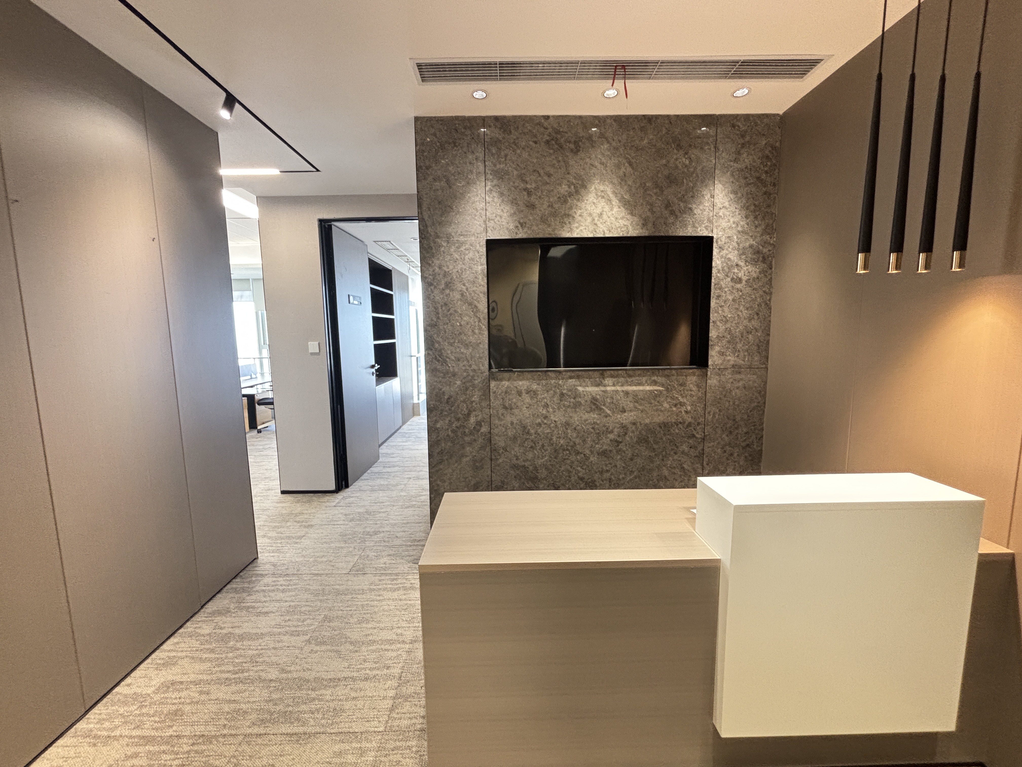 静安寺SOHO东海广场245平米写字楼出租