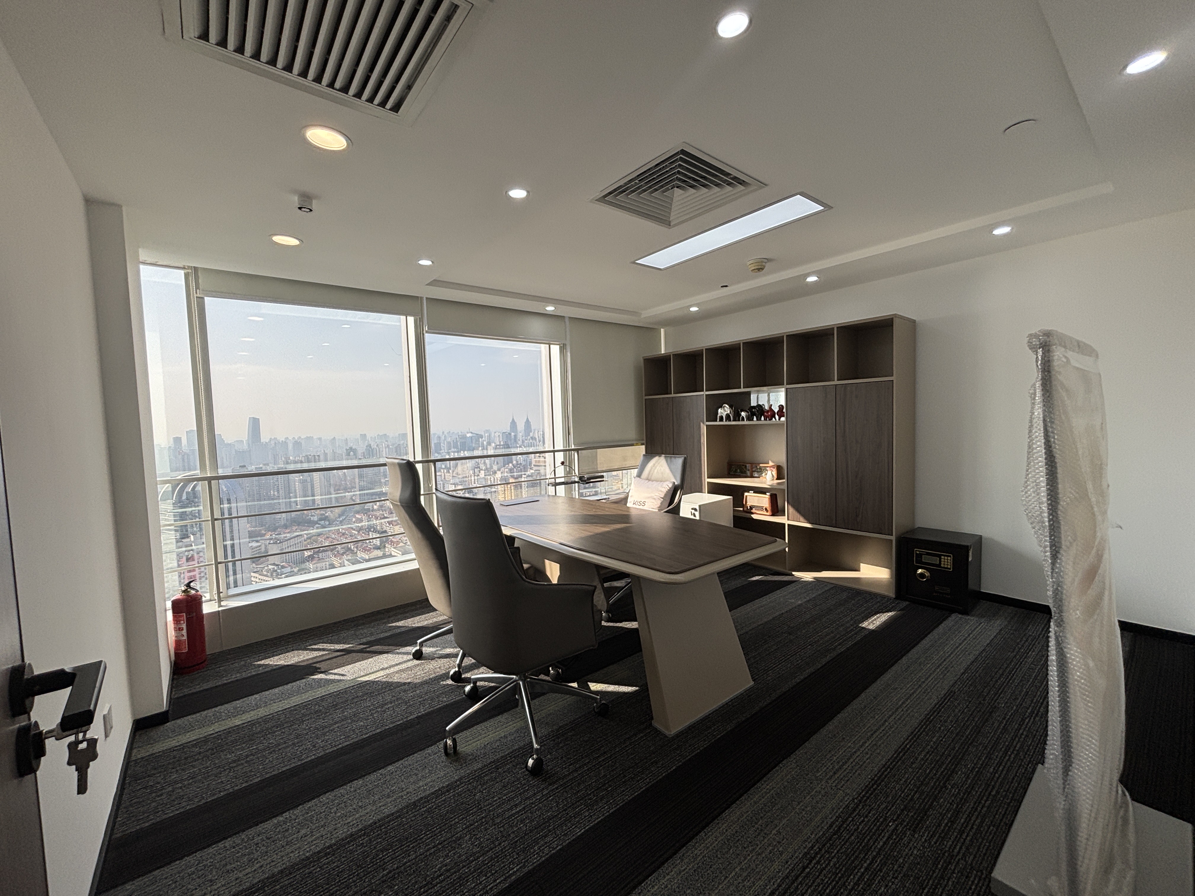 静安寺SOHO东海广场287平米写字楼出租