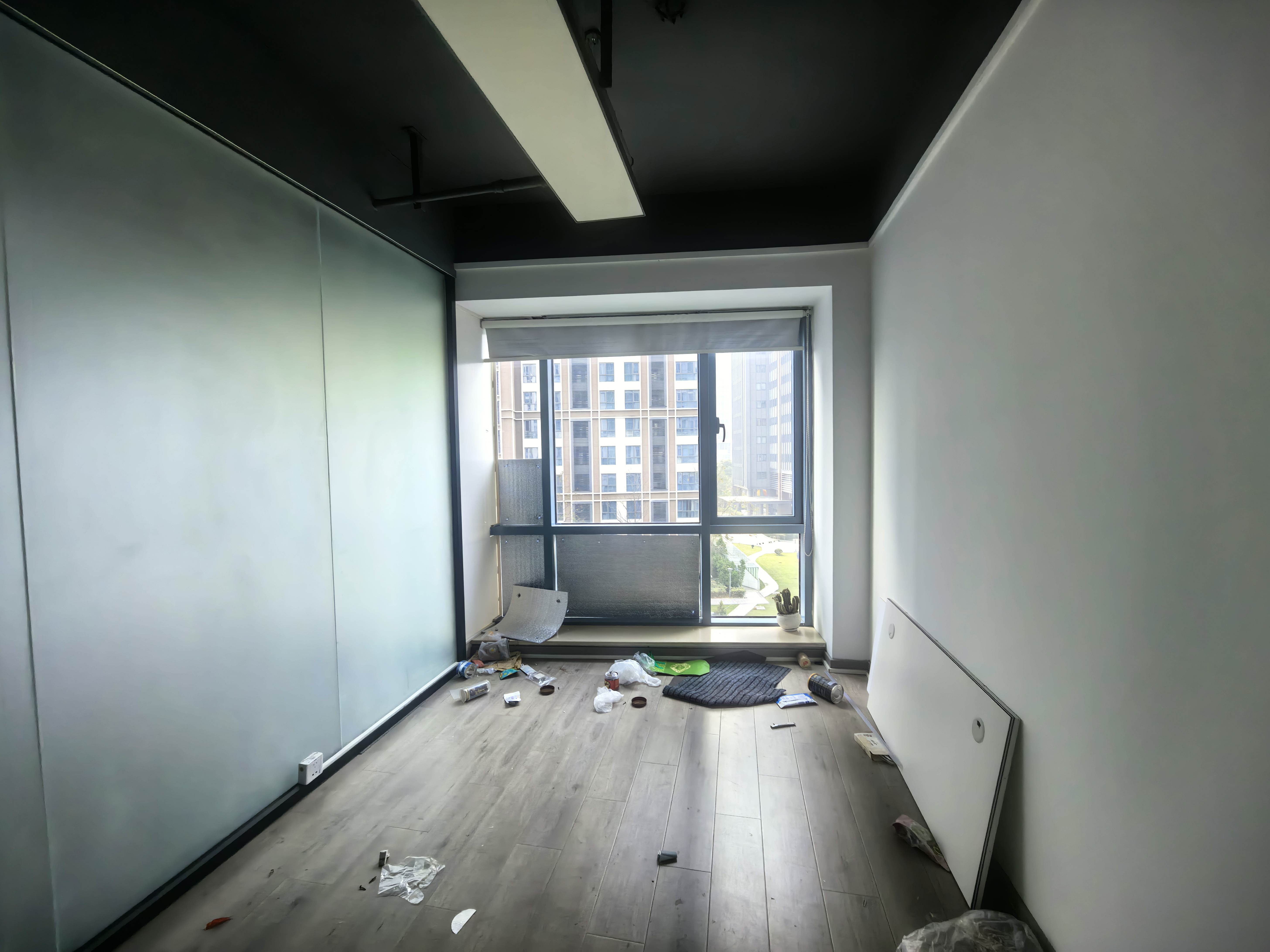 长风国盛中心220平米写字楼出租