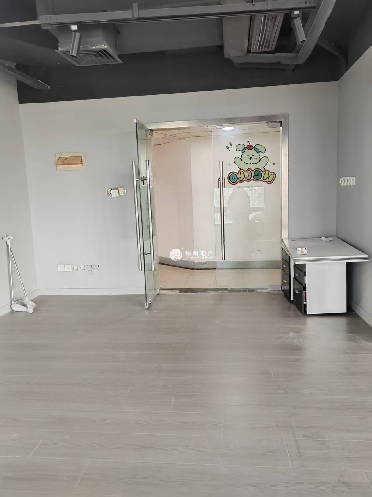 静安寺环球世界大厦139平米写字楼出租