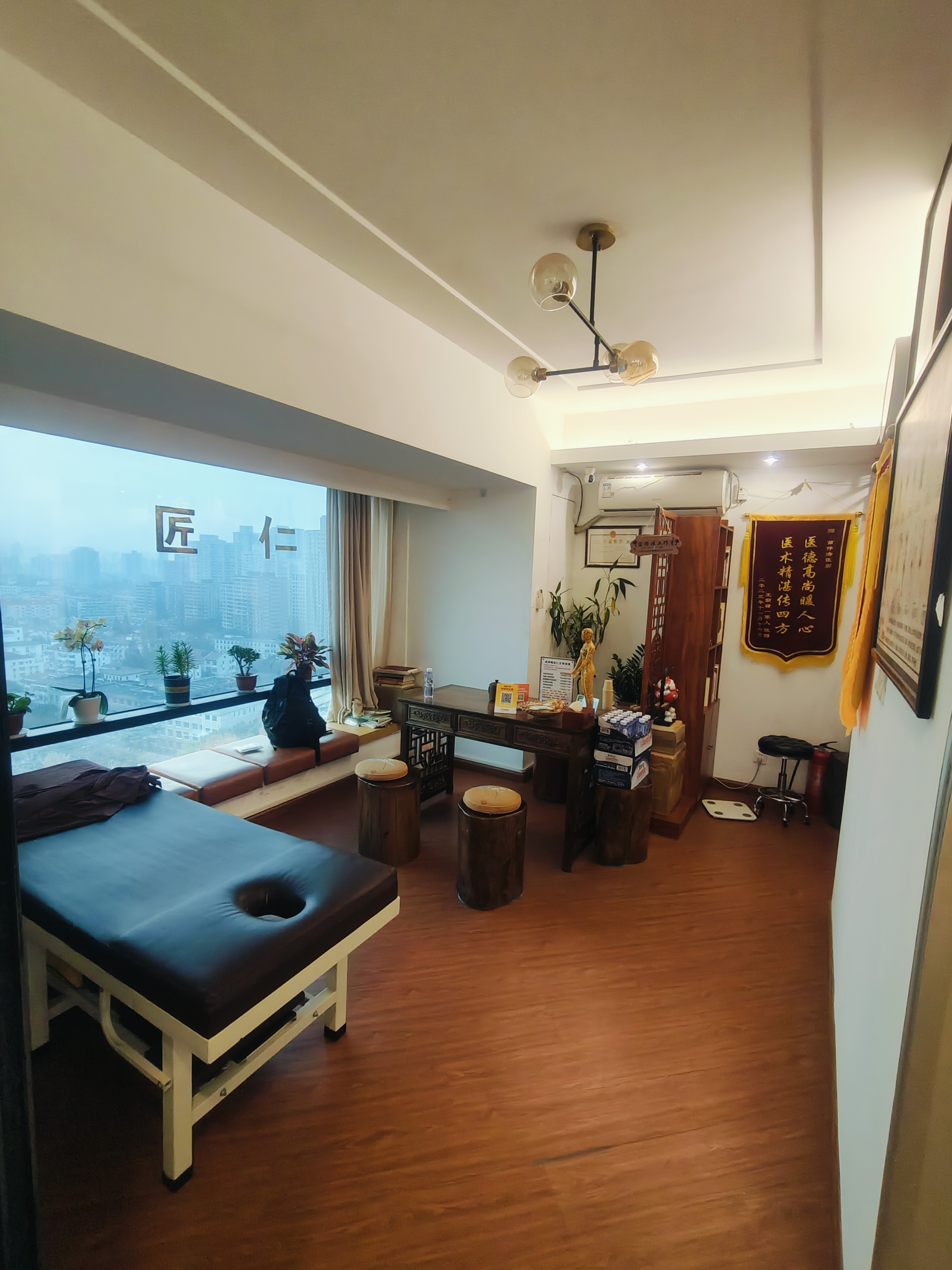 静安寺世纪时空大厦67平米写字楼出租