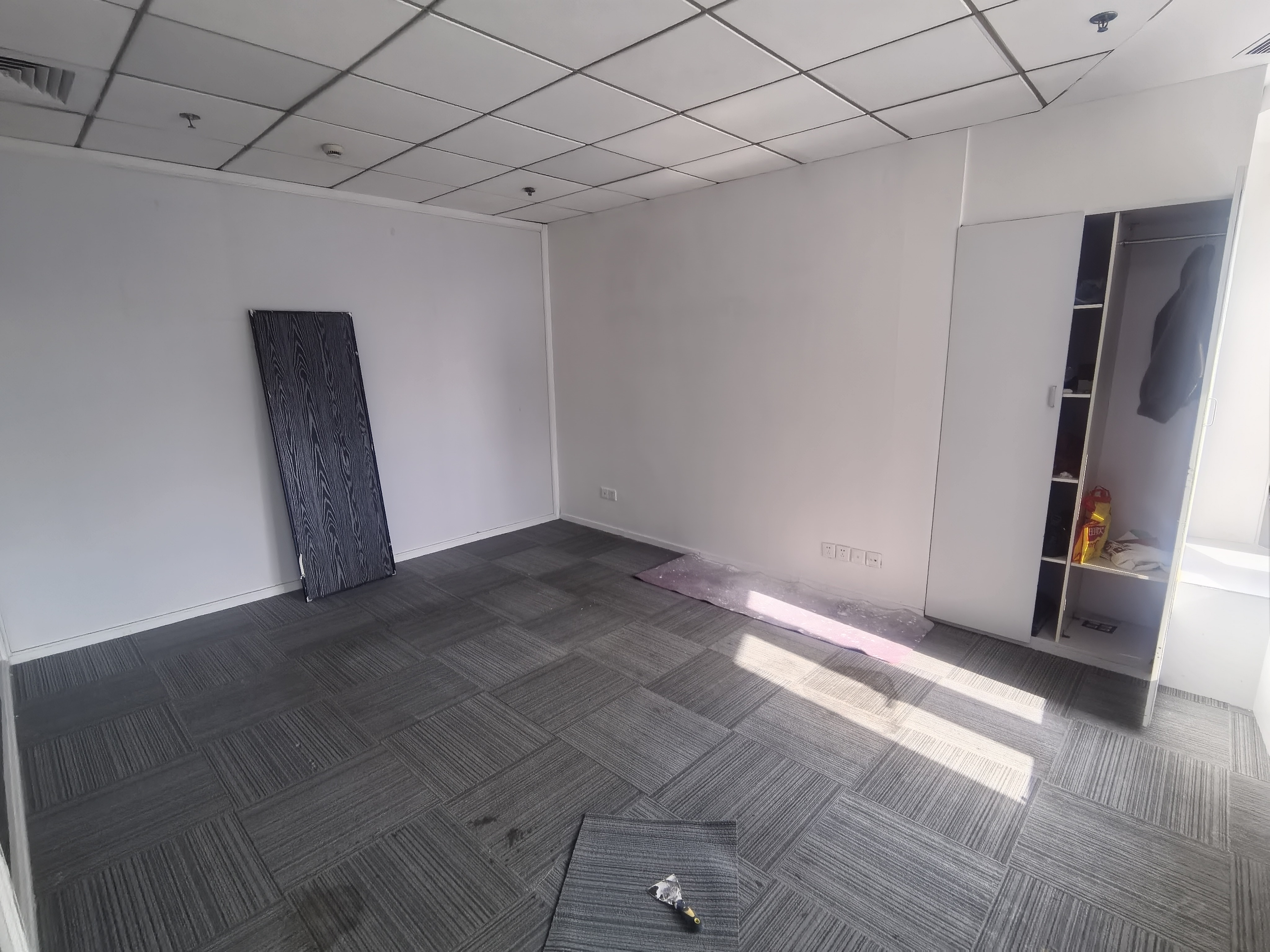 陆家嘴生命人寿大厦130平米写字楼出租