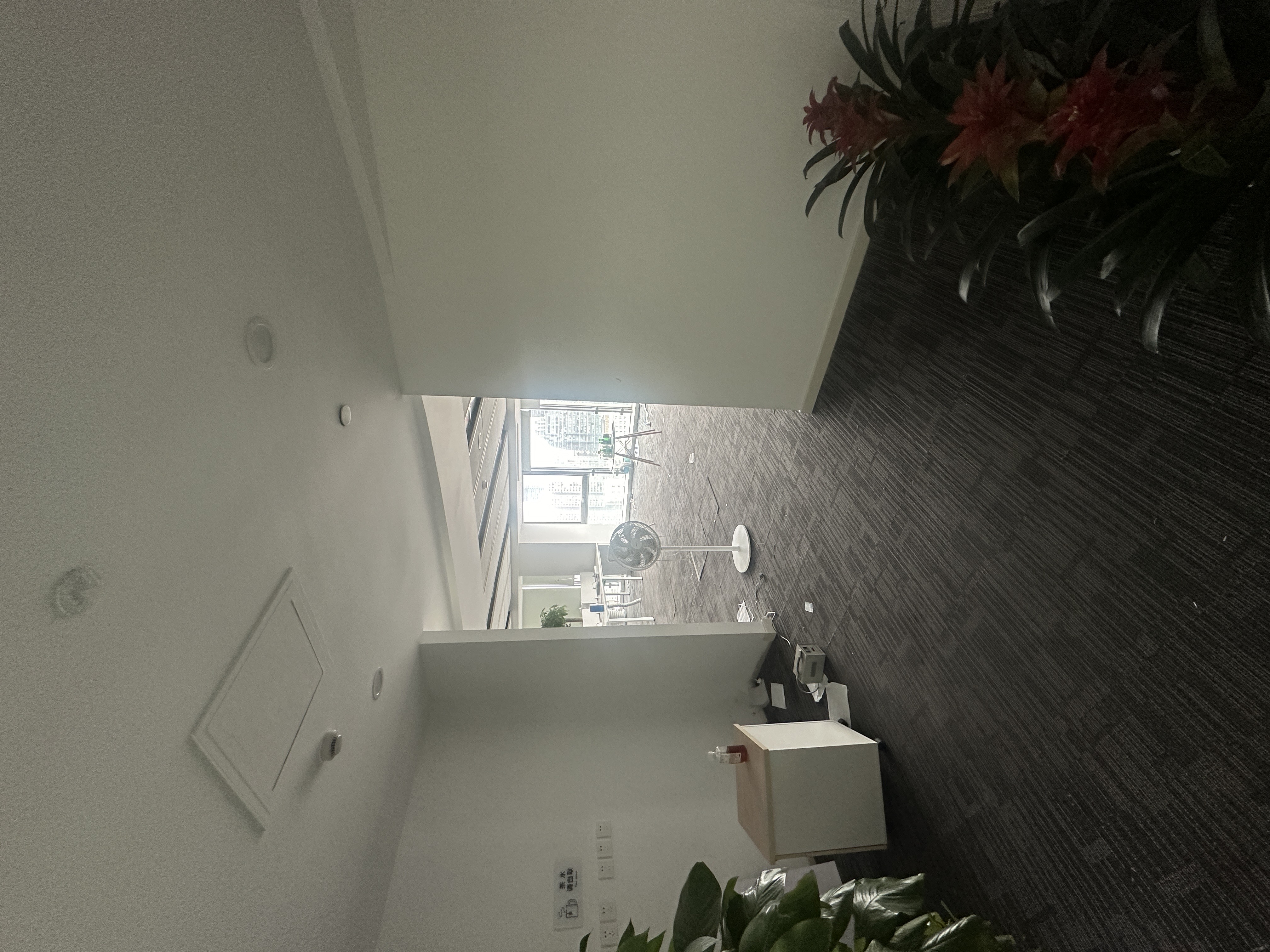 四川北路海泰国际大厦240平米写字楼出租