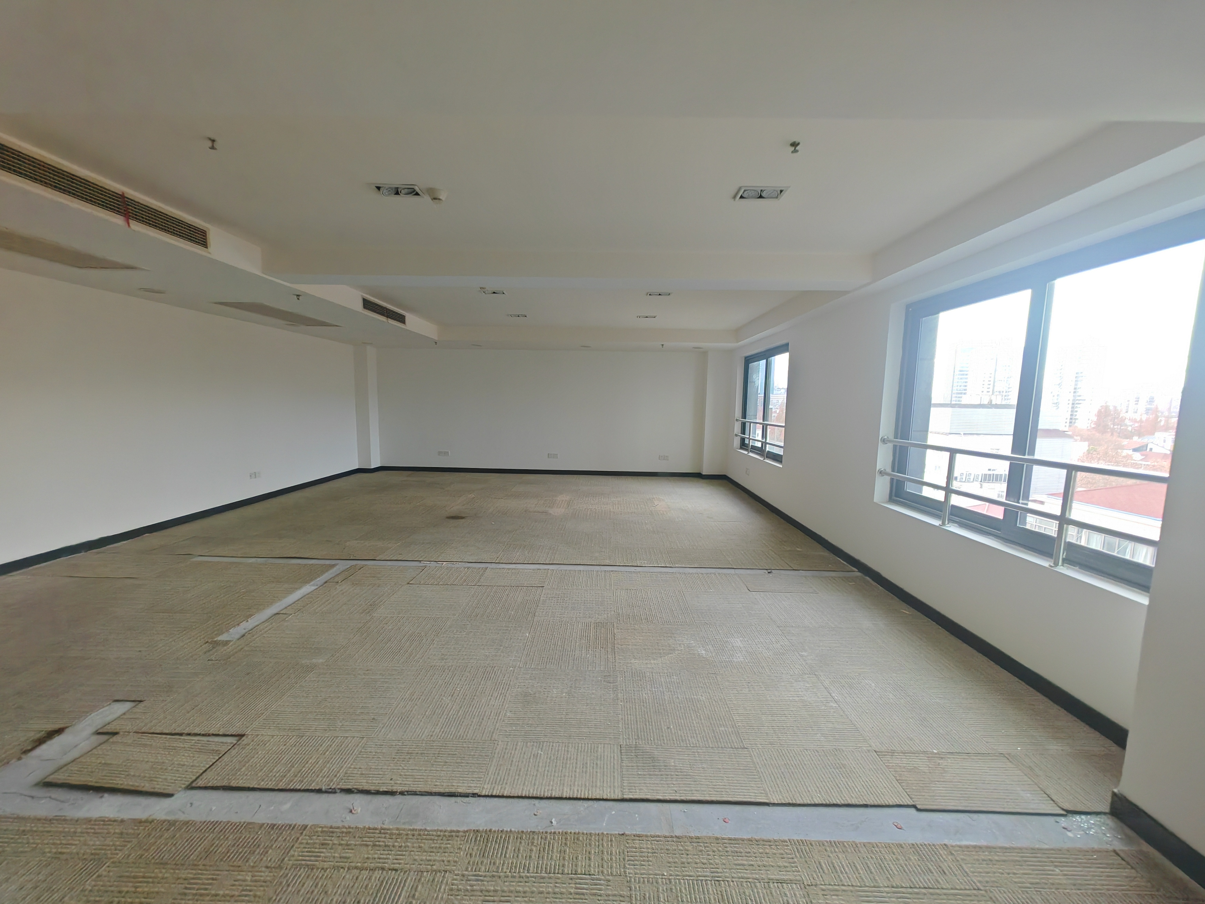 中山公园舜元企业发展大厦92平米写字楼出租