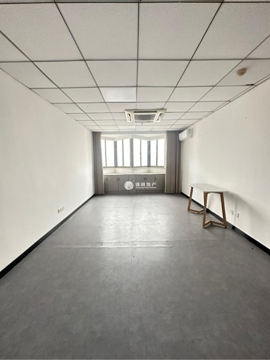 鞍山远洋广场213平米写字楼出租