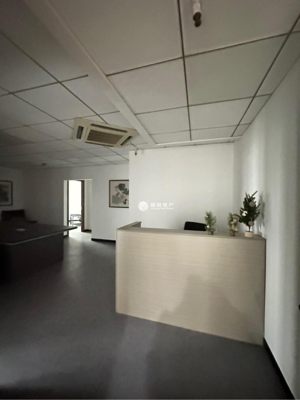 鞍山远洋广场213平米写字楼出租