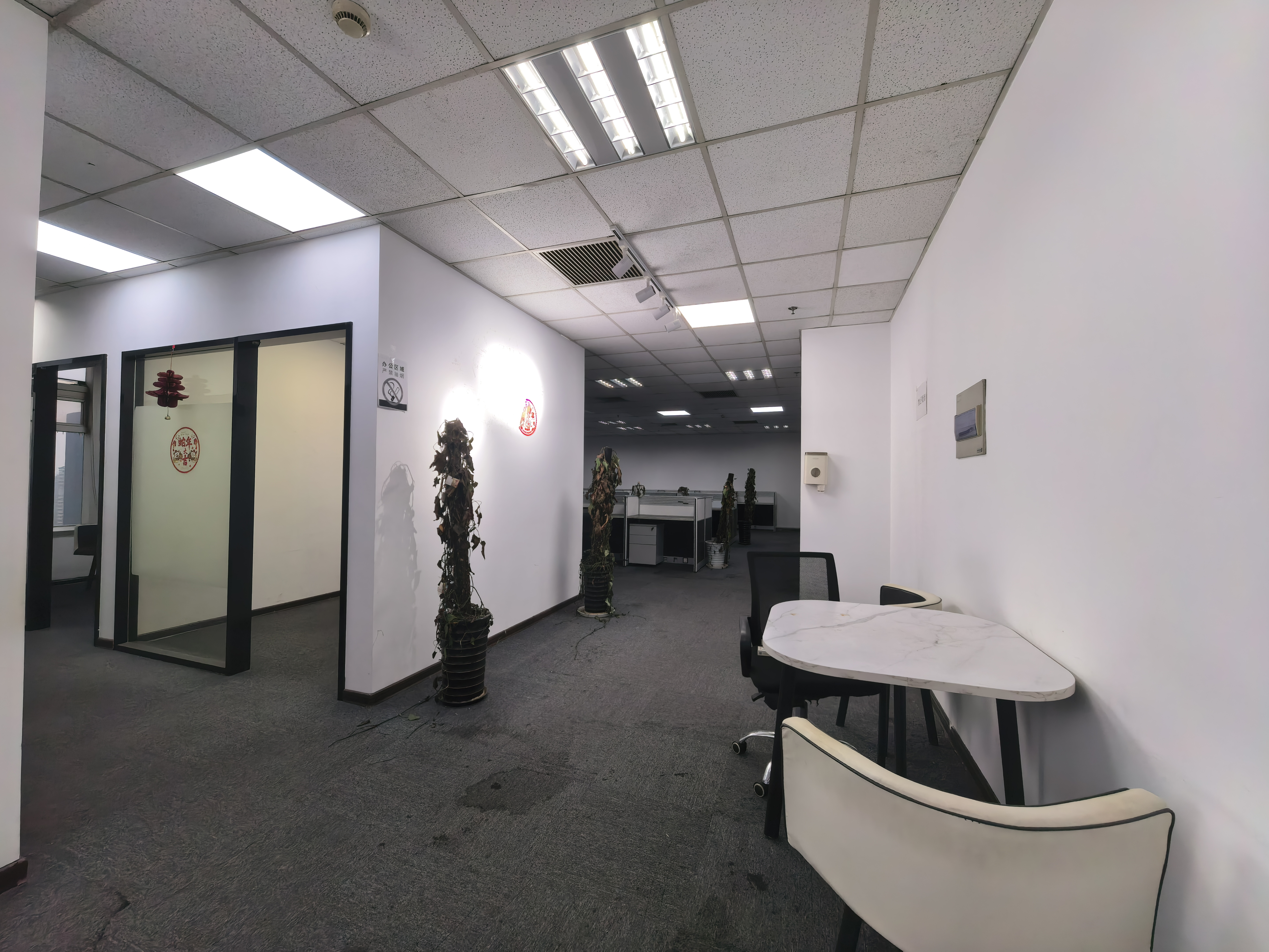 长寿路宝华大厦218平米写字楼出租