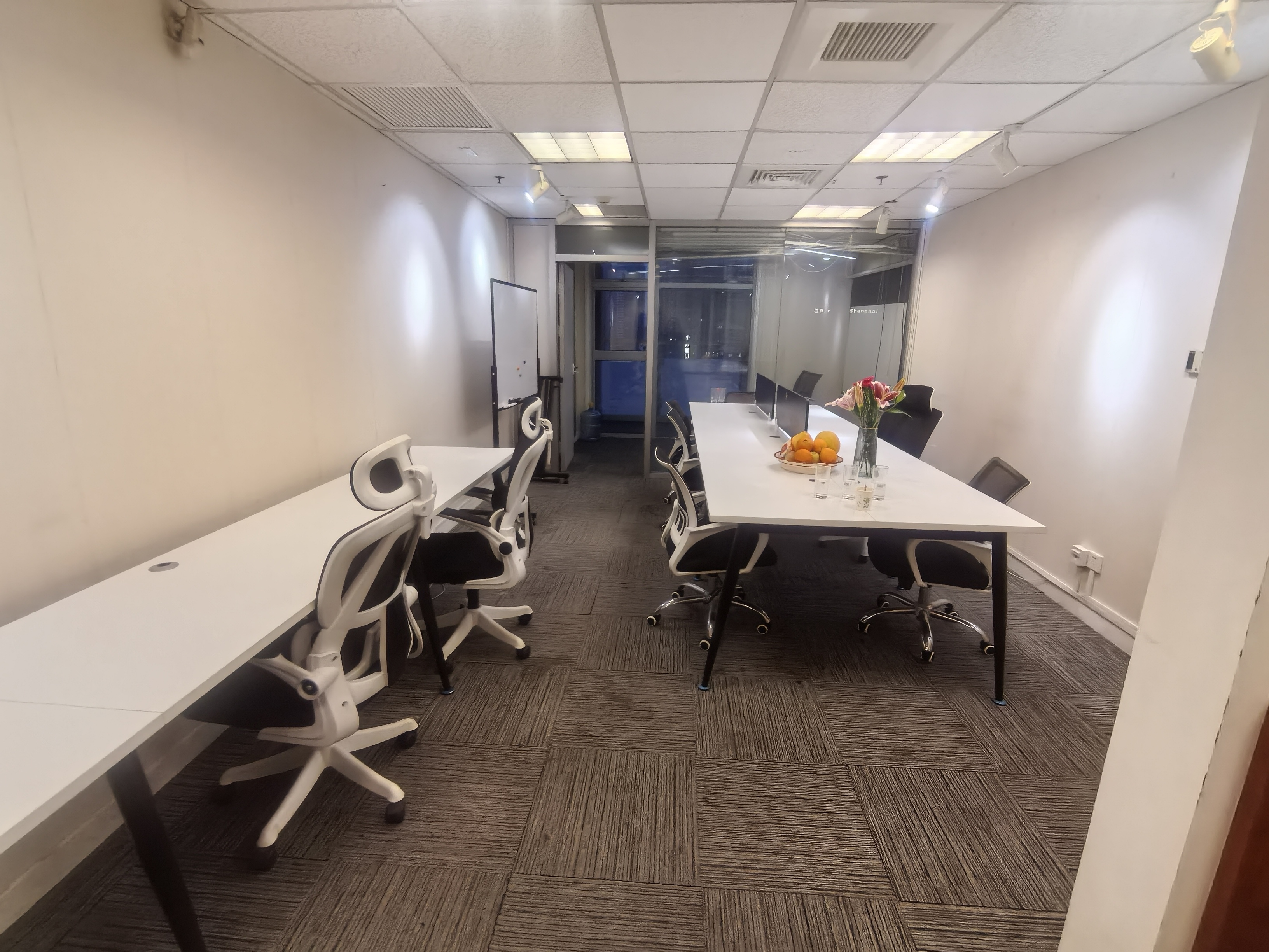 淮海中路淮海中华大厦58平米写字楼出租