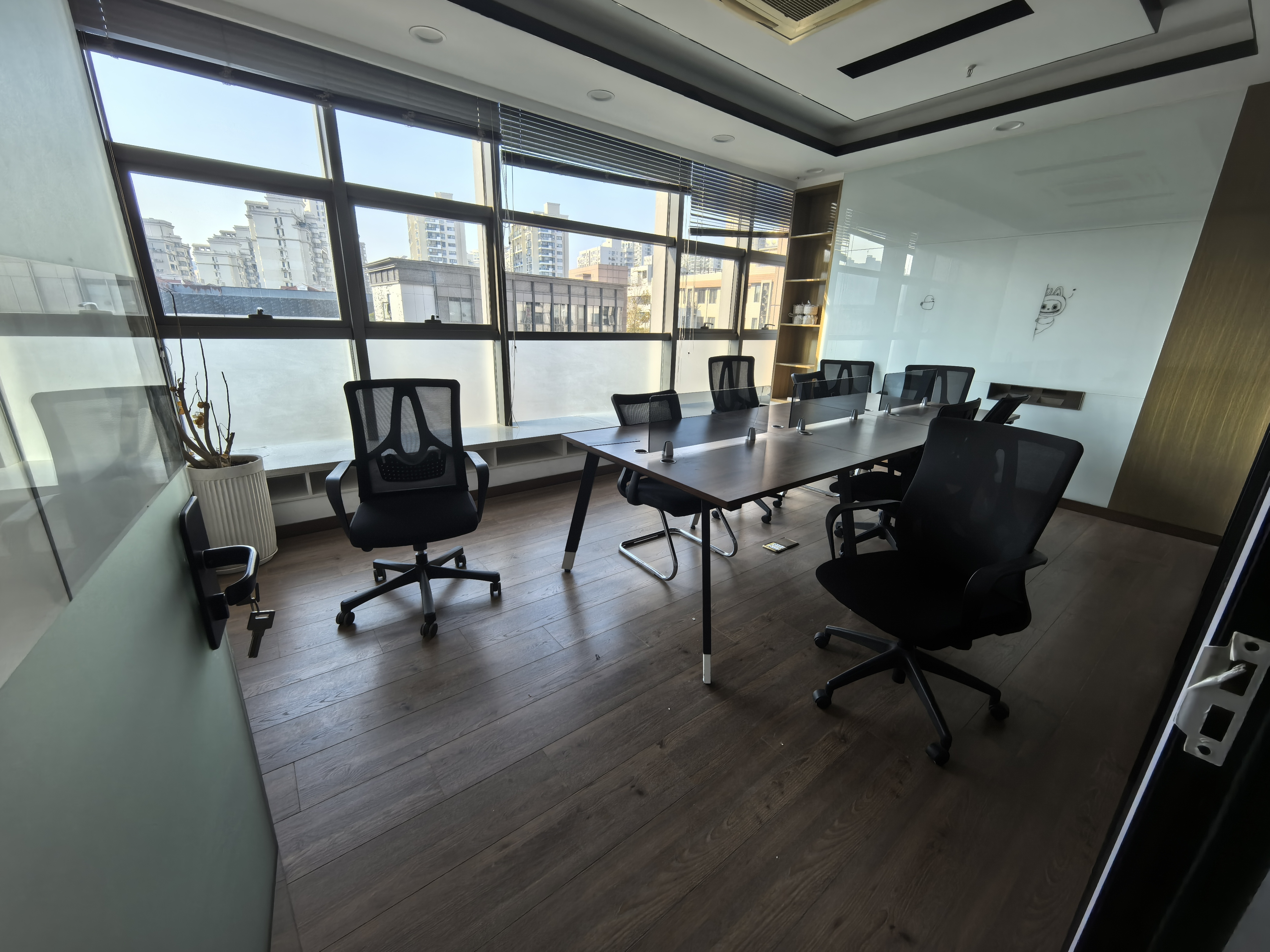 万体馆汇鑫国际大厦370平米写字楼出租