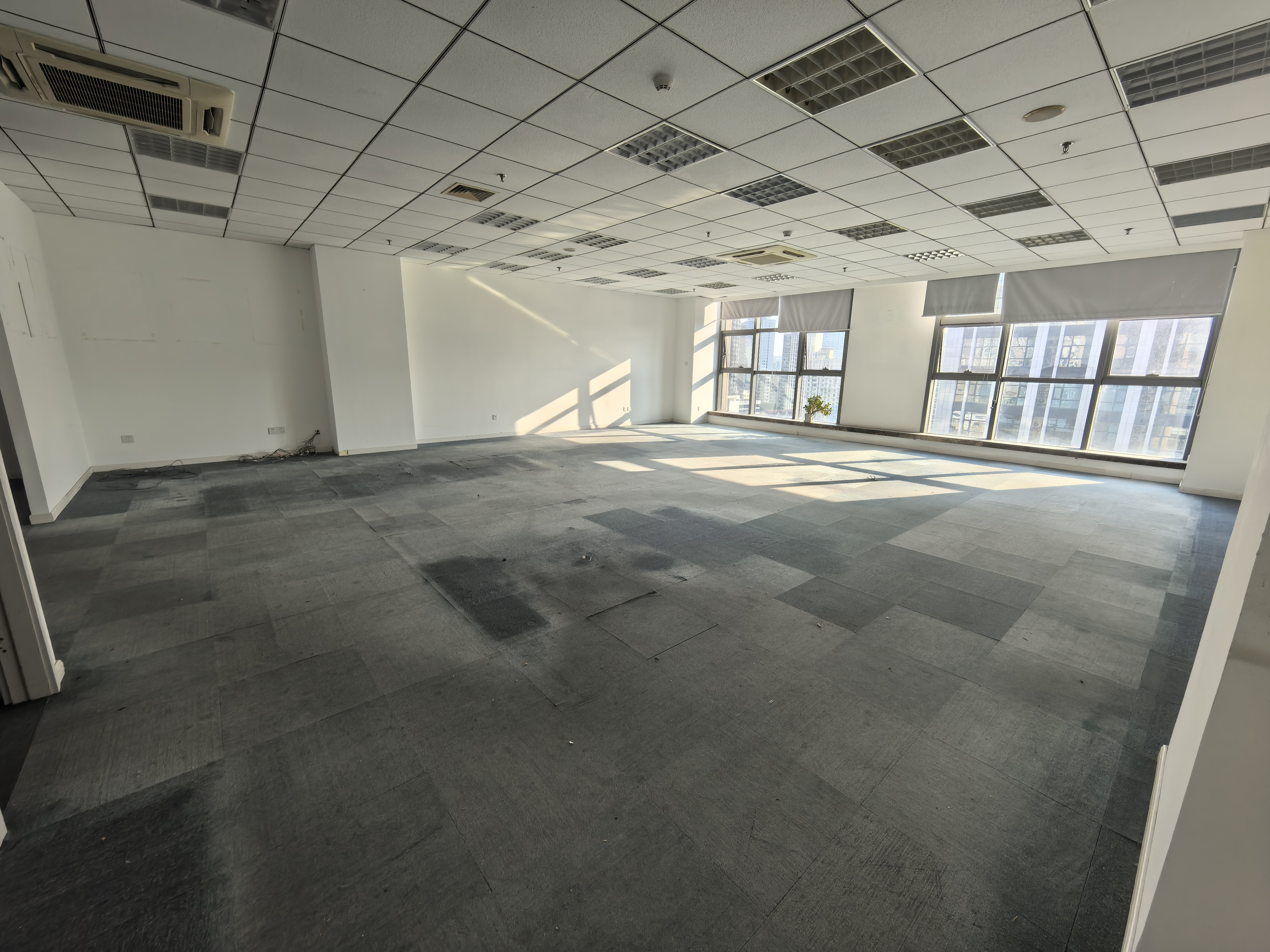 万体馆汇鑫国际大厦165平米写字楼出租