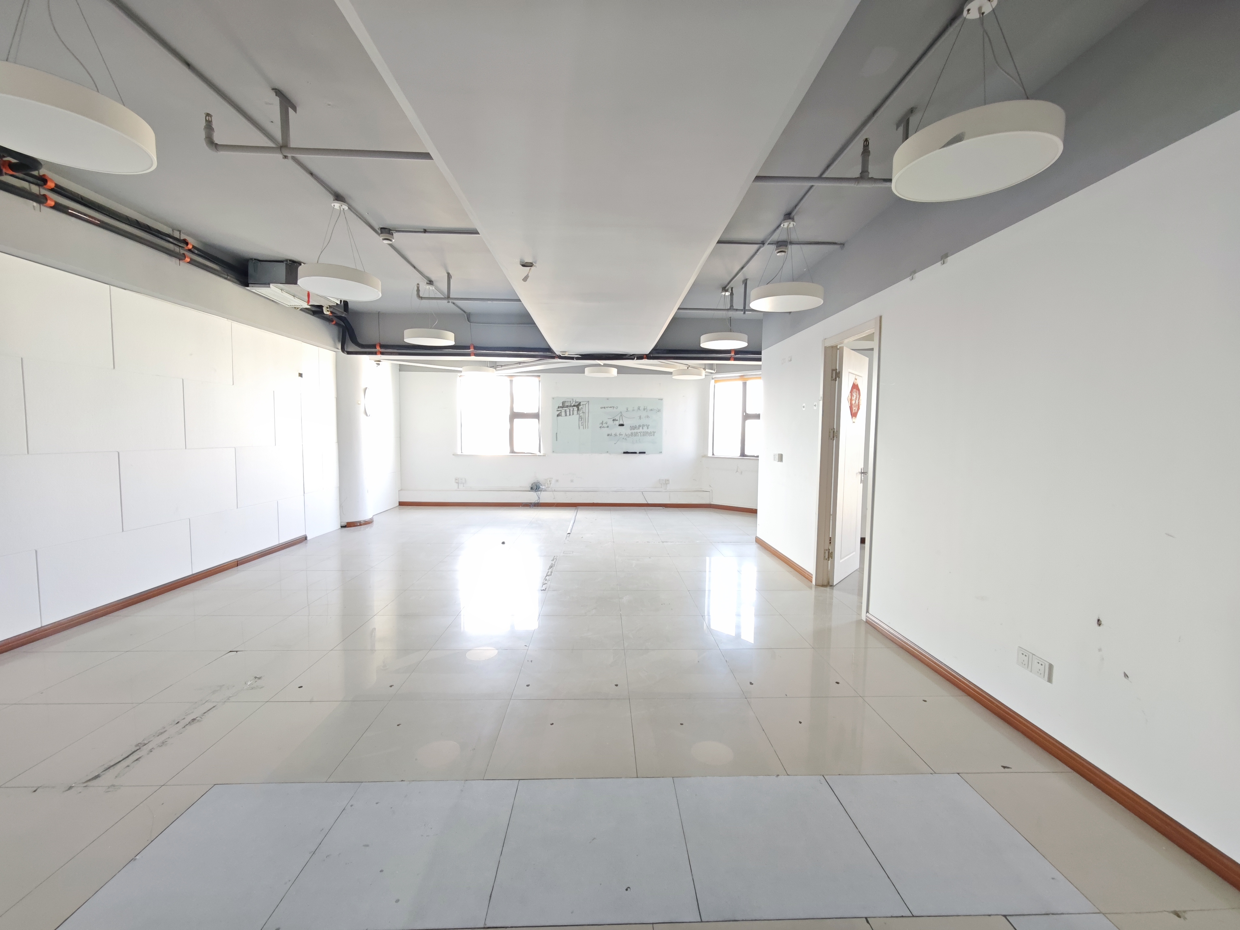 长寿路沙田大厦150平米写字楼出租