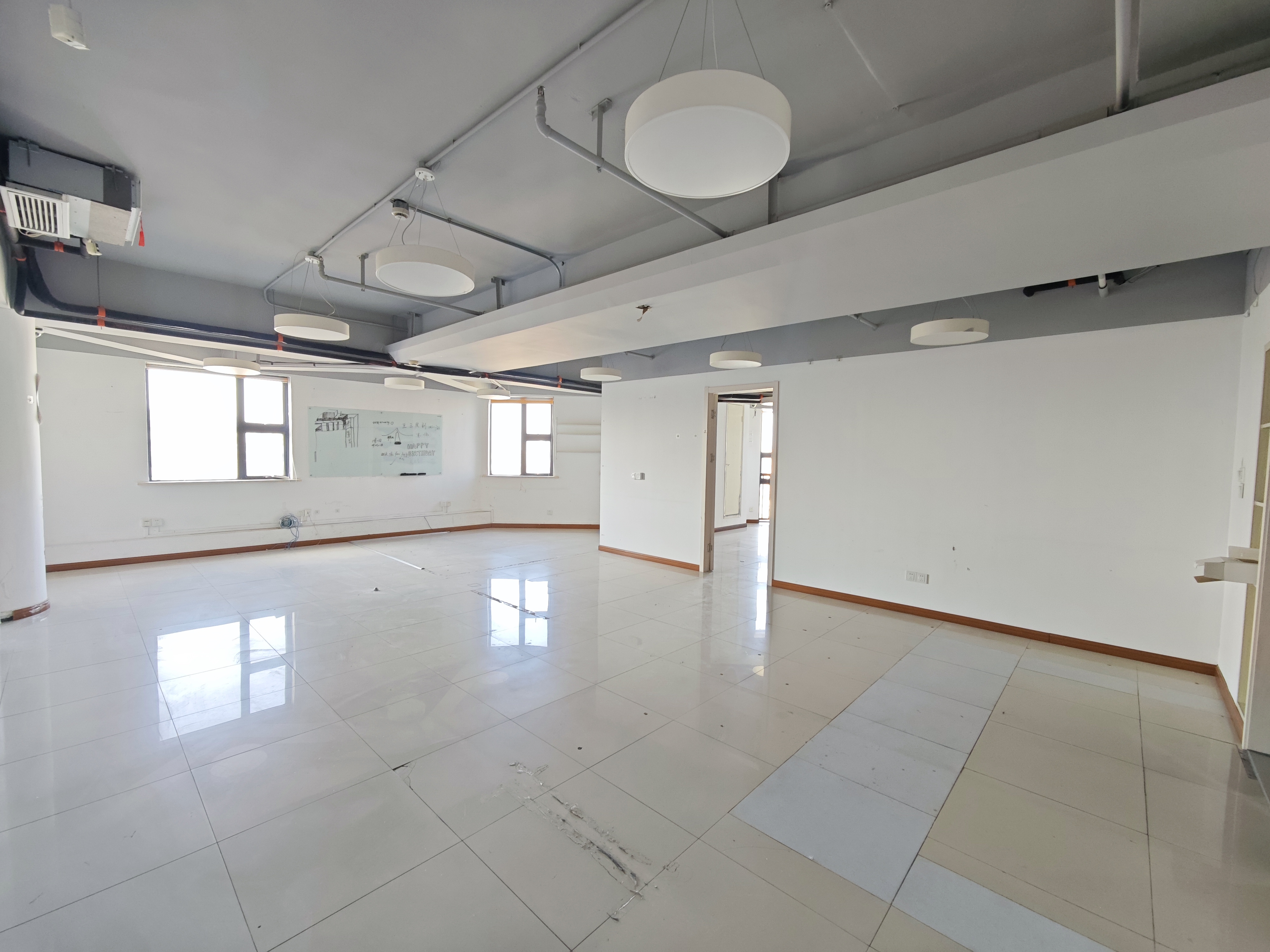 长寿路沙田大厦150平米写字楼出租