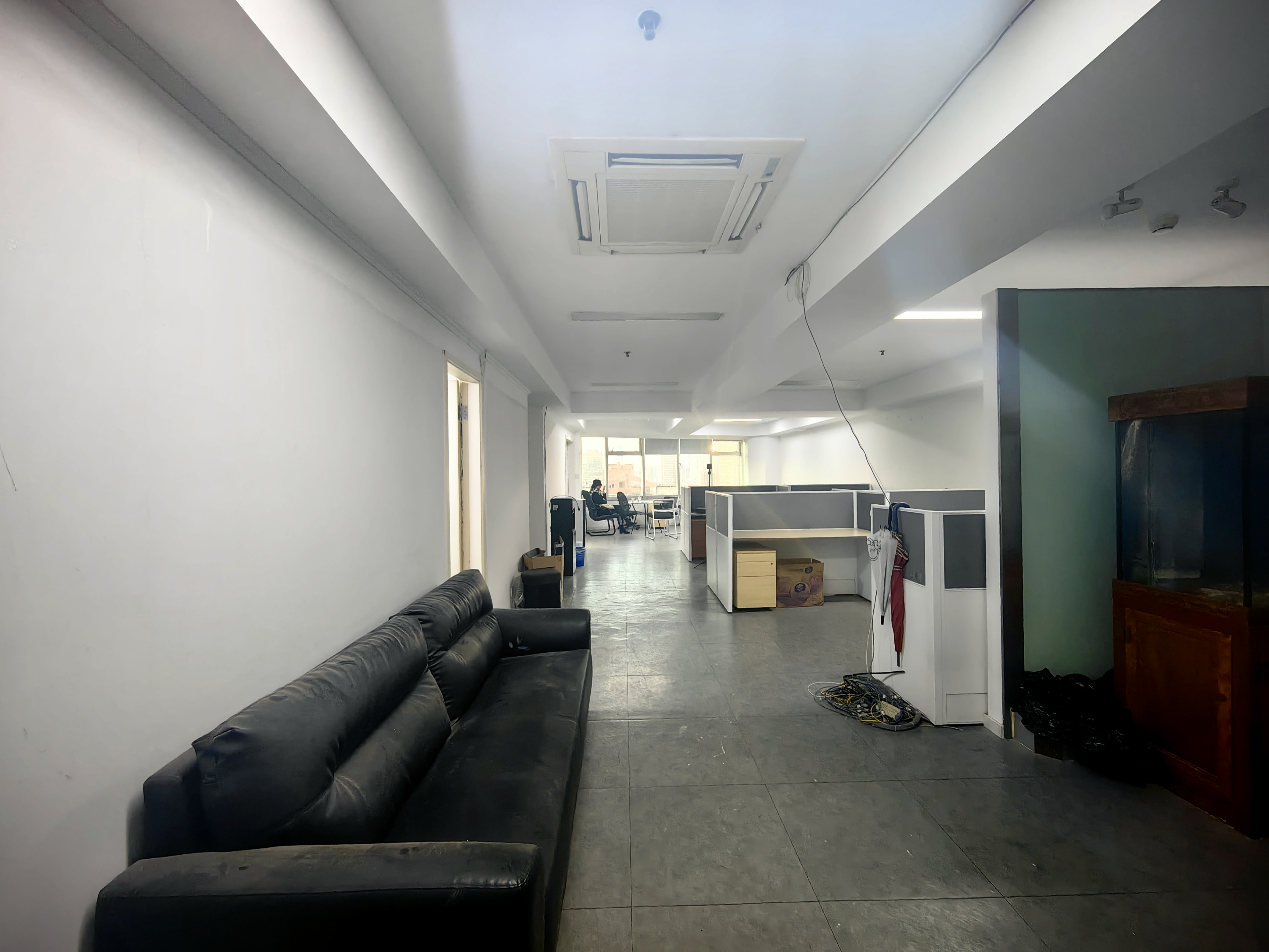 打浦桥海兴广场174平米写字楼出租