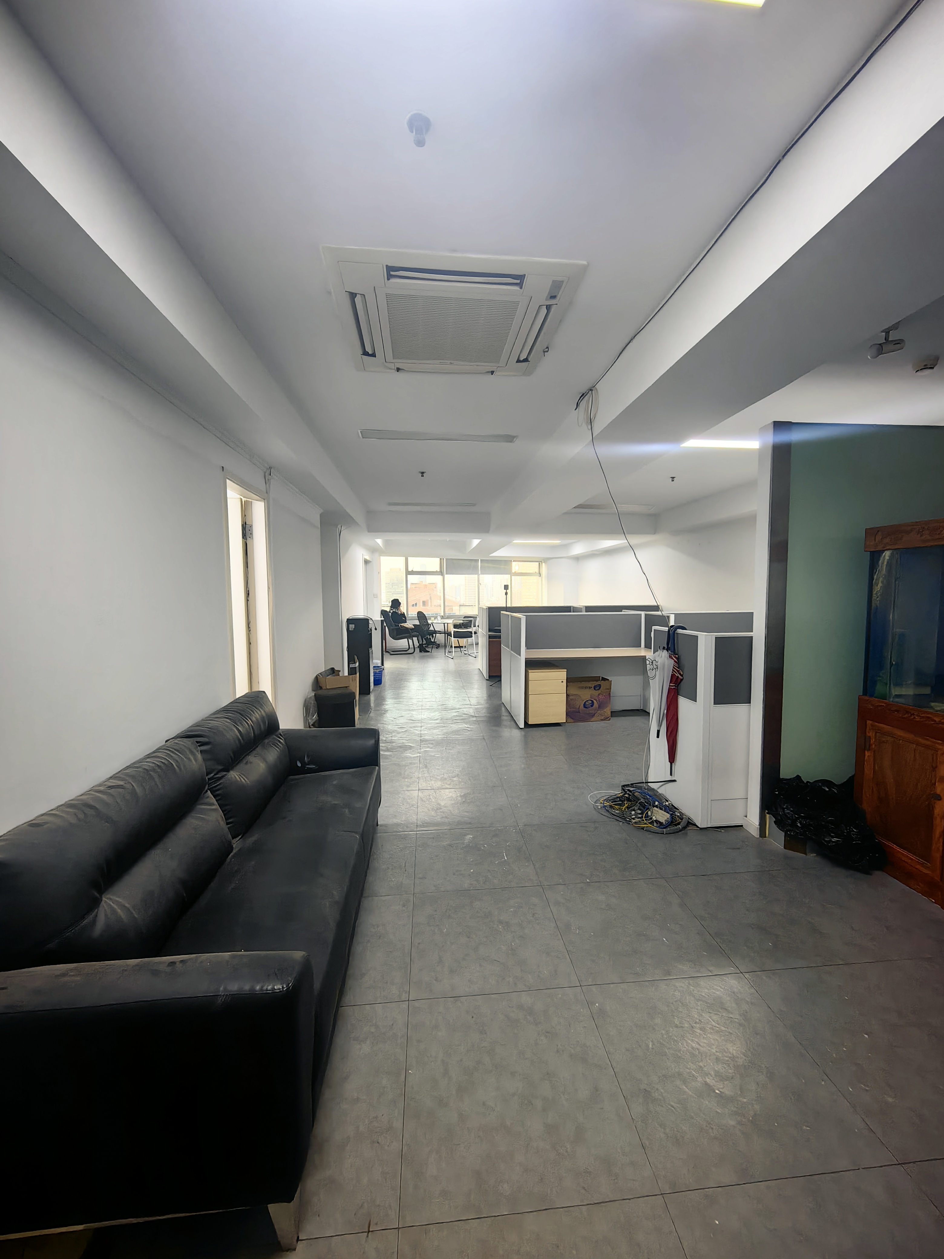 打浦桥海兴广场174平米写字楼出租