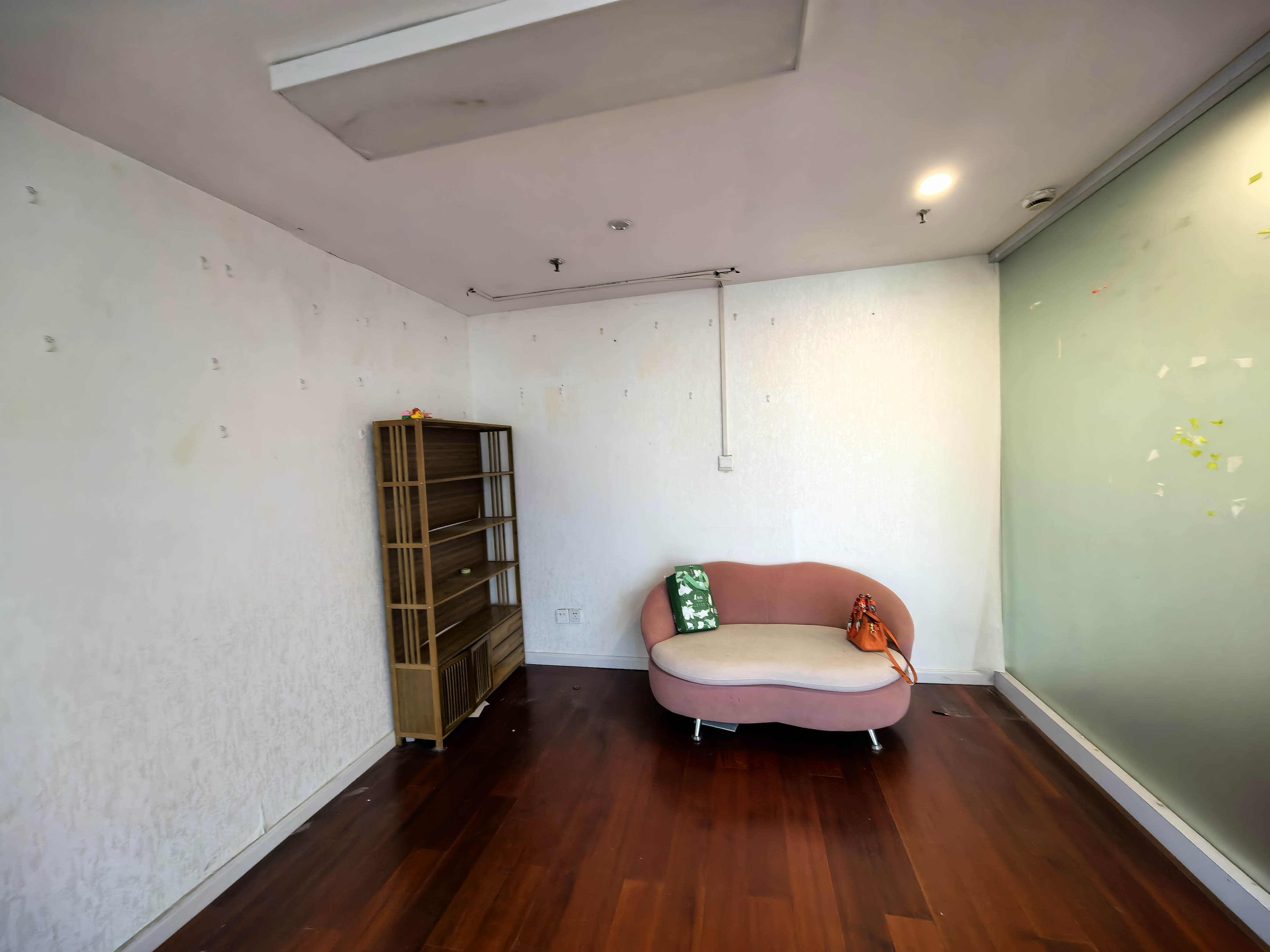 曹杨尚诚国际92平米写字楼出租