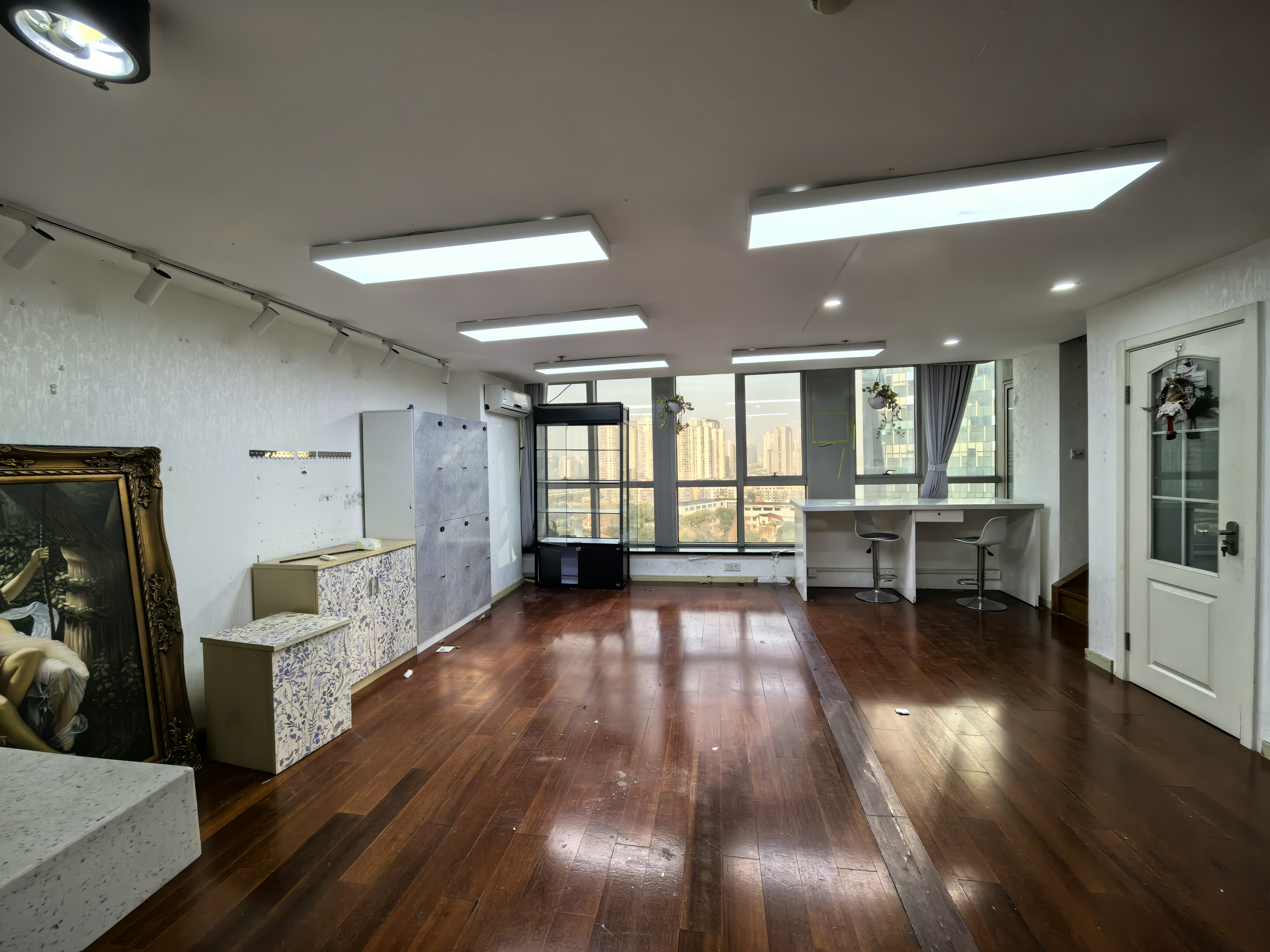 曹杨尚诚国际92平米写字楼出租