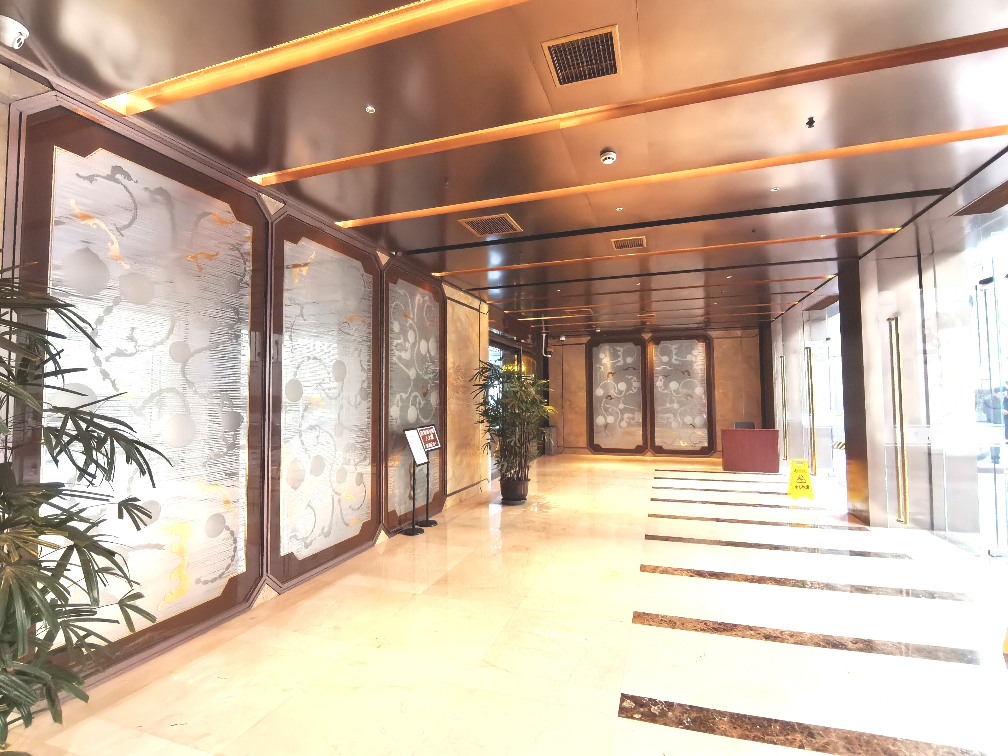 南京西路仲益大厦232平米写字楼出租