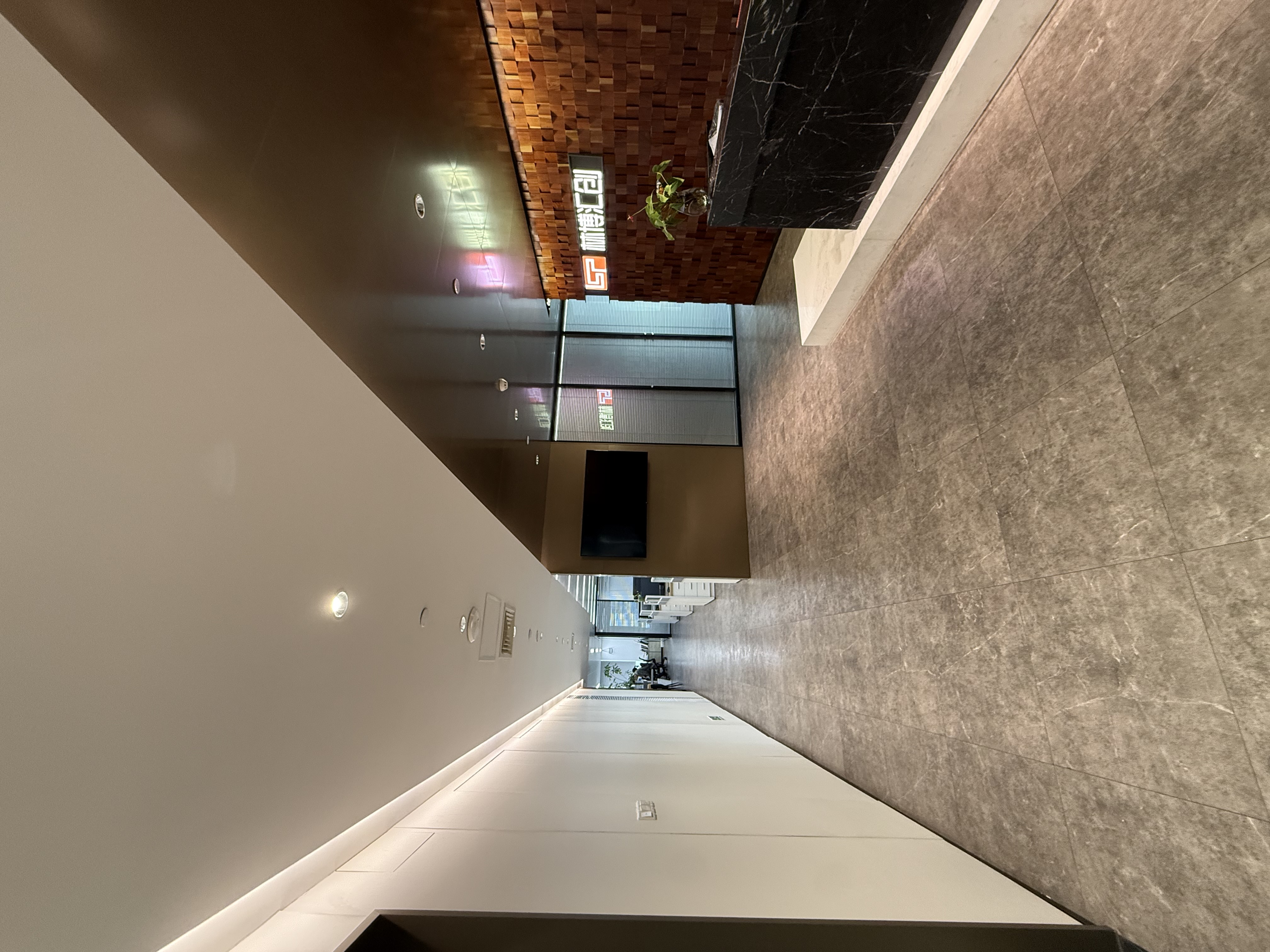 五角场蓝天大厦553平米写字楼出租