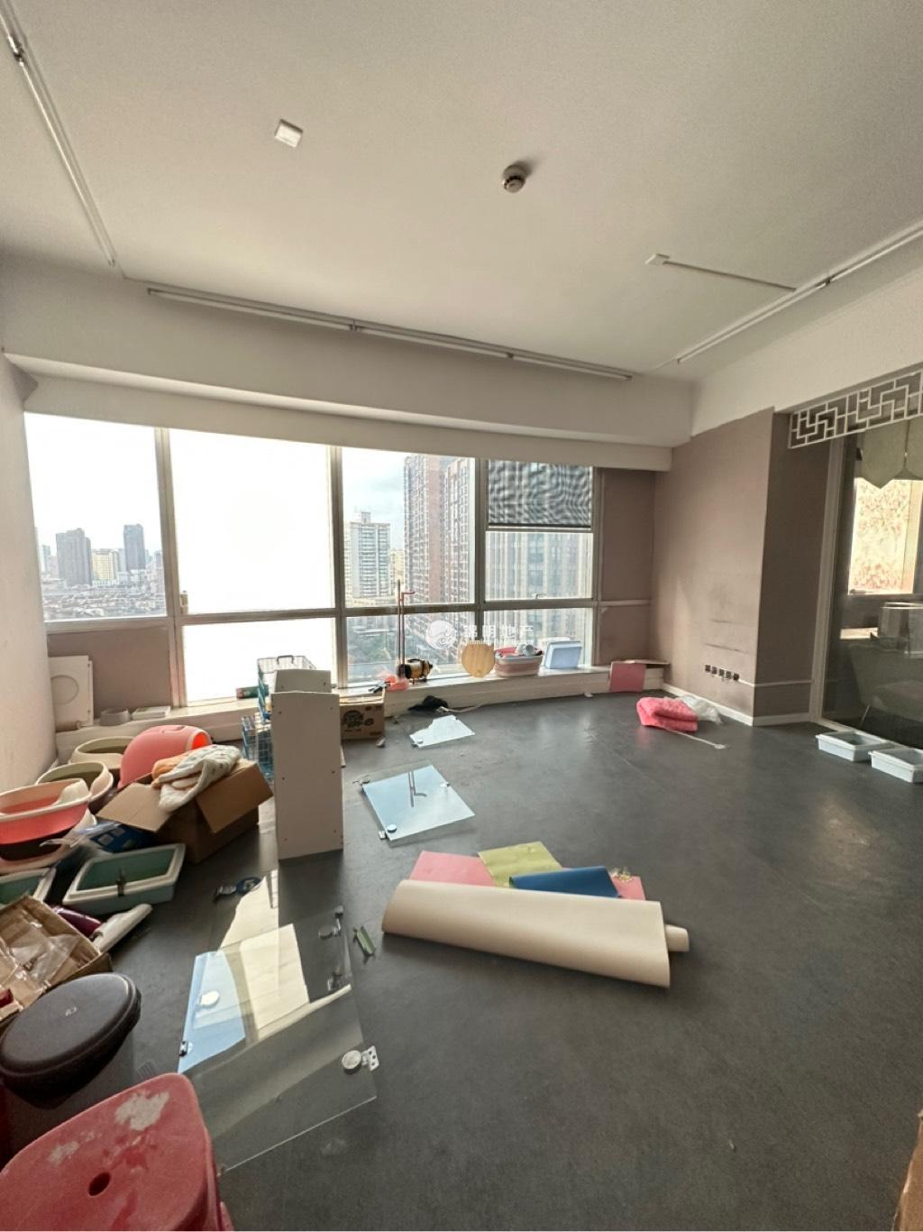 四川北路福德广场143平米写字楼出租