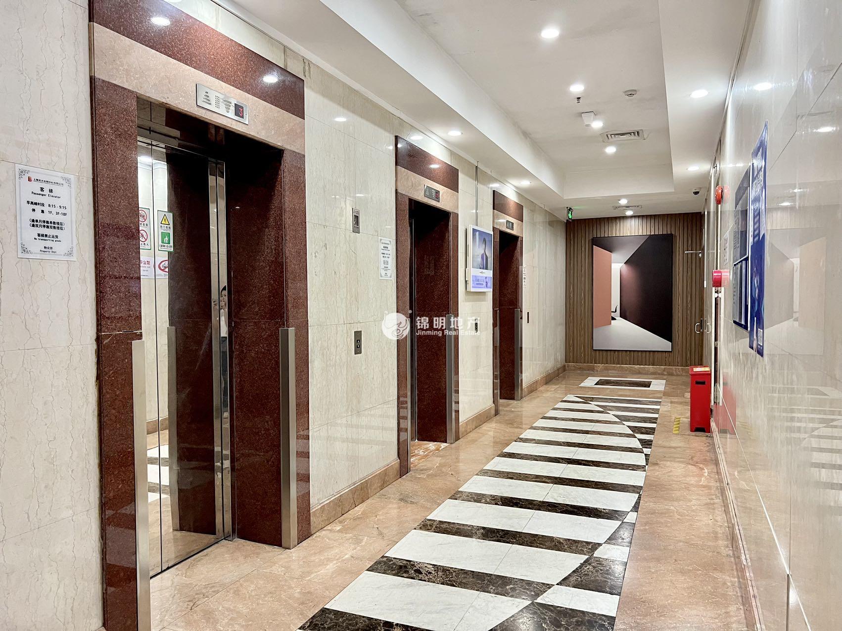 漕河泾光大会展中心90平米写字楼出租