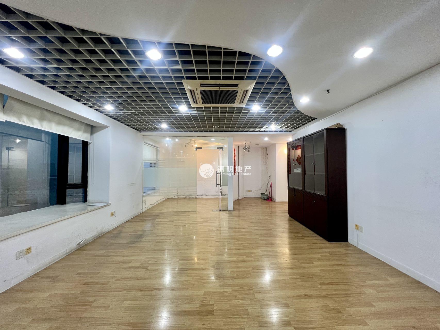 漕河泾光大会展中心90平米写字楼出租