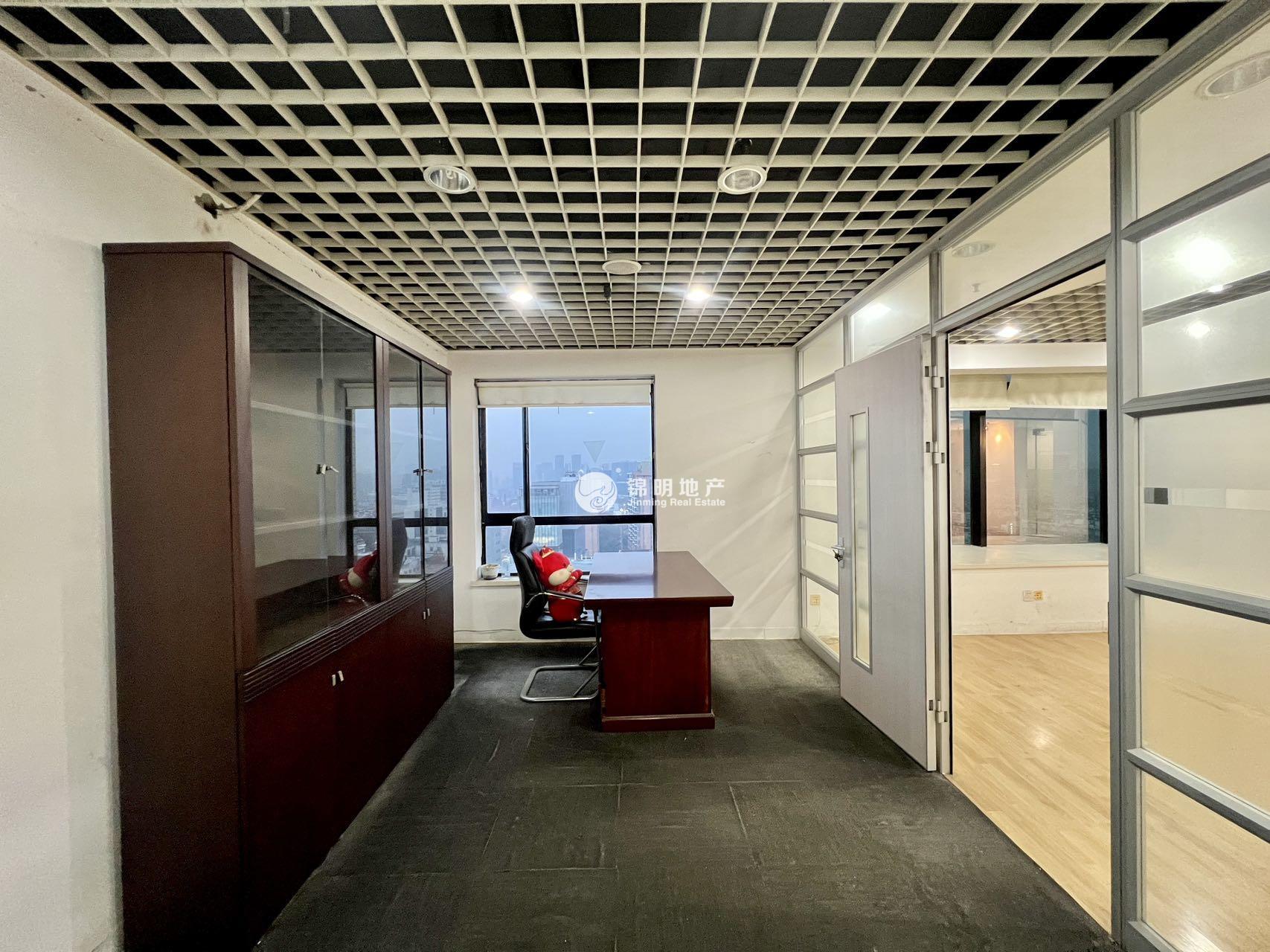 漕河泾光大会展中心90平米写字楼出租