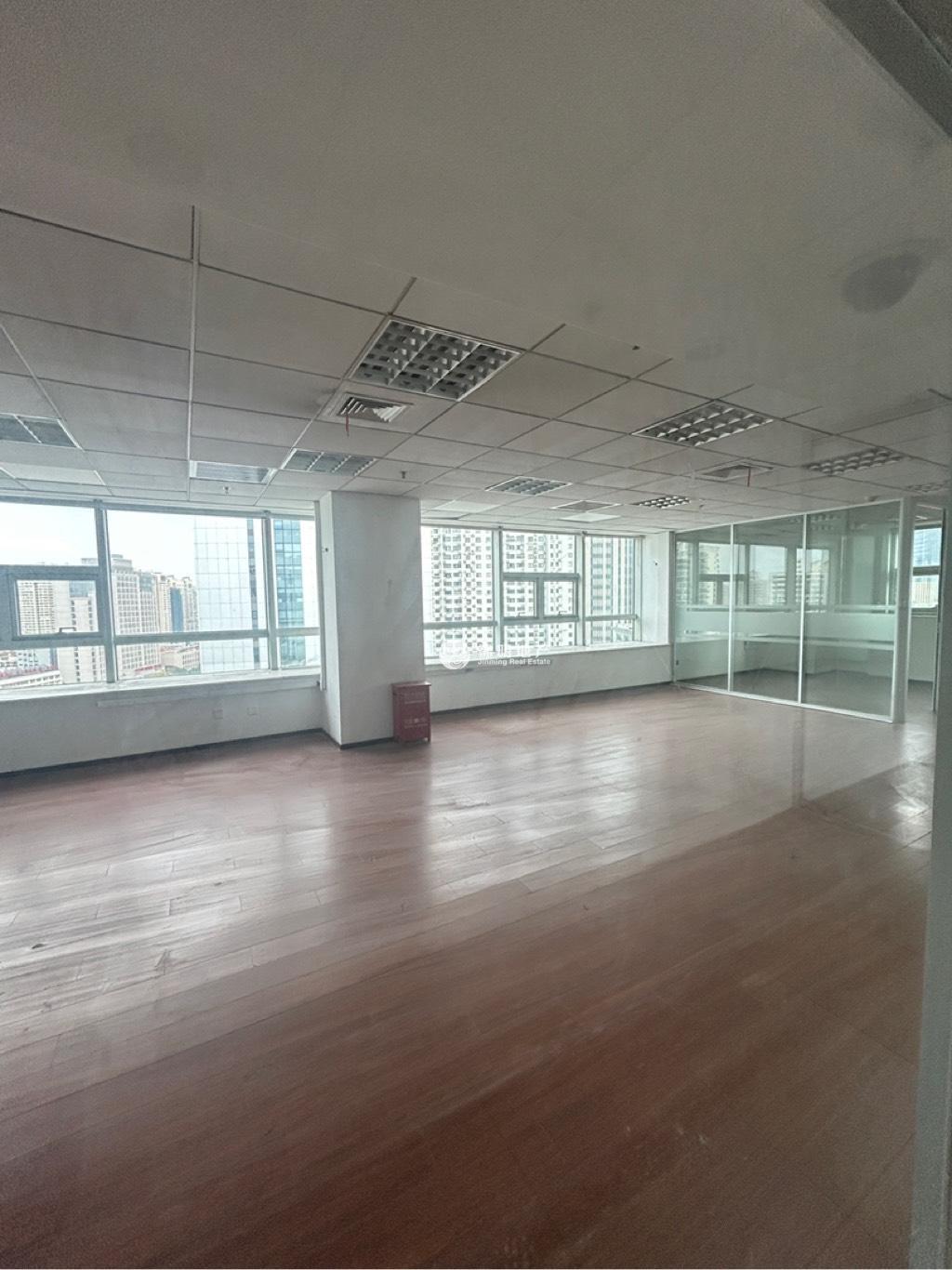 静安寺金航大厦129平米写字楼出租