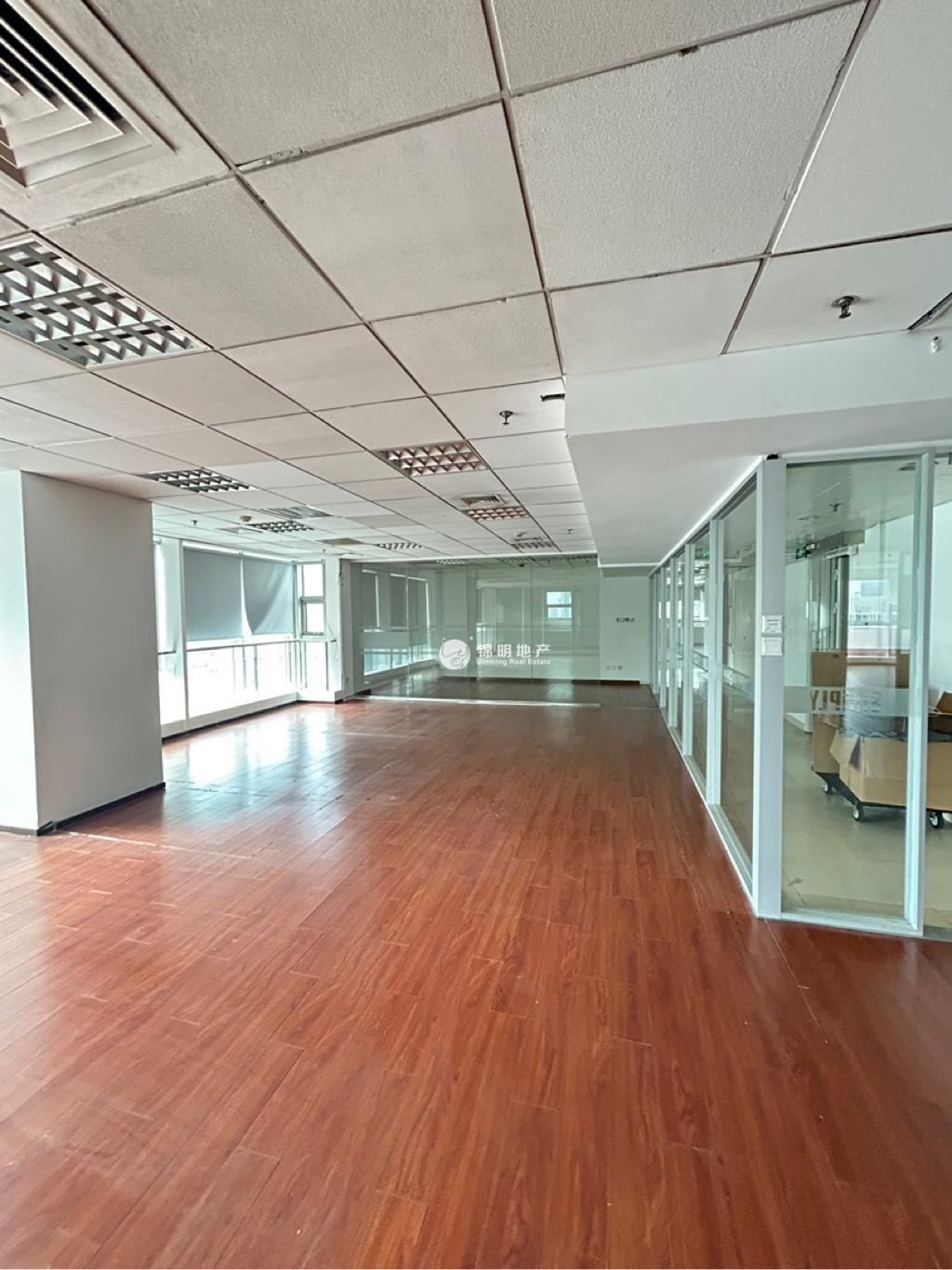 静安寺金航大厦129平米写字楼出租