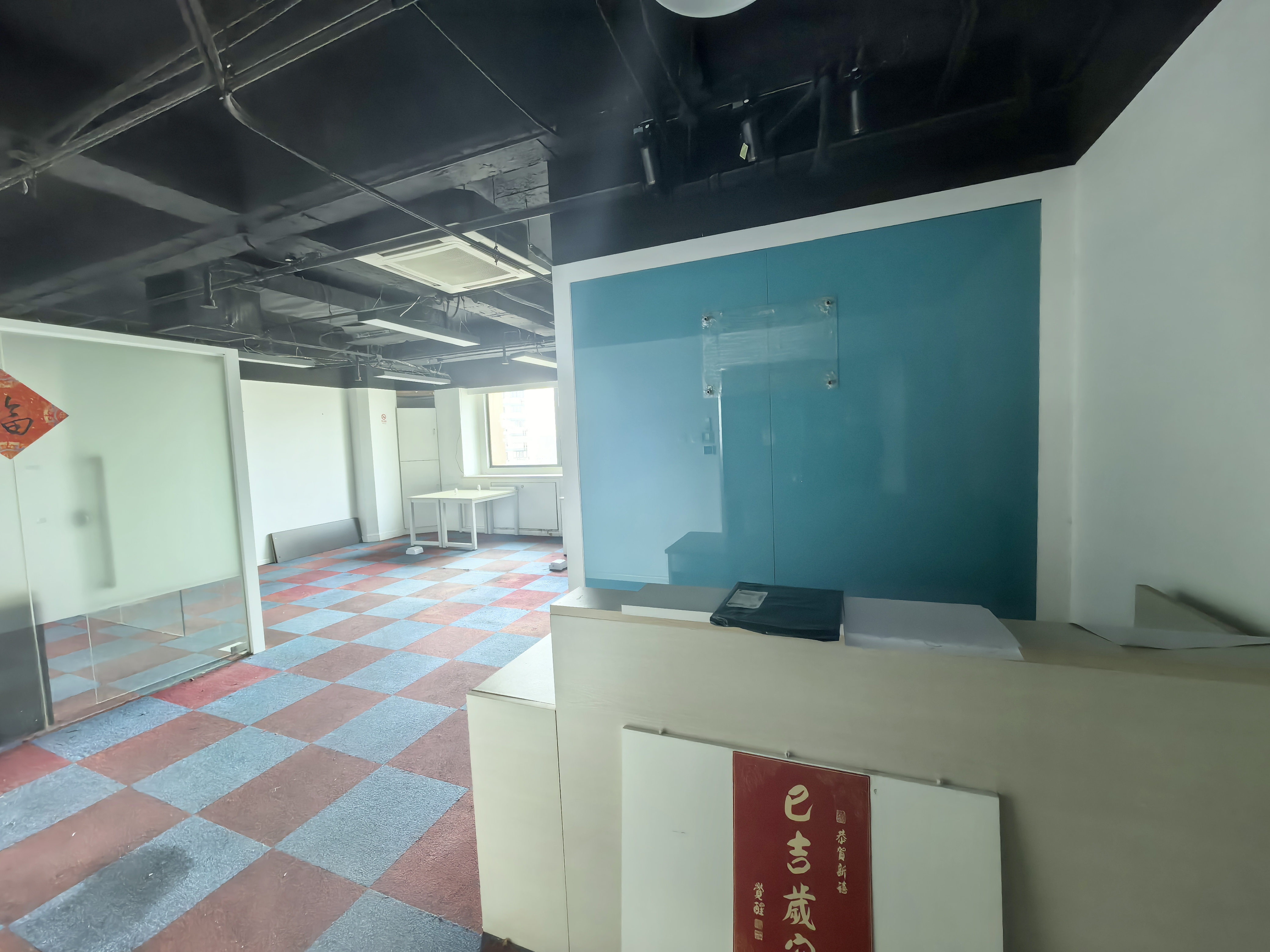 光新浦发广场88平米写字楼出租