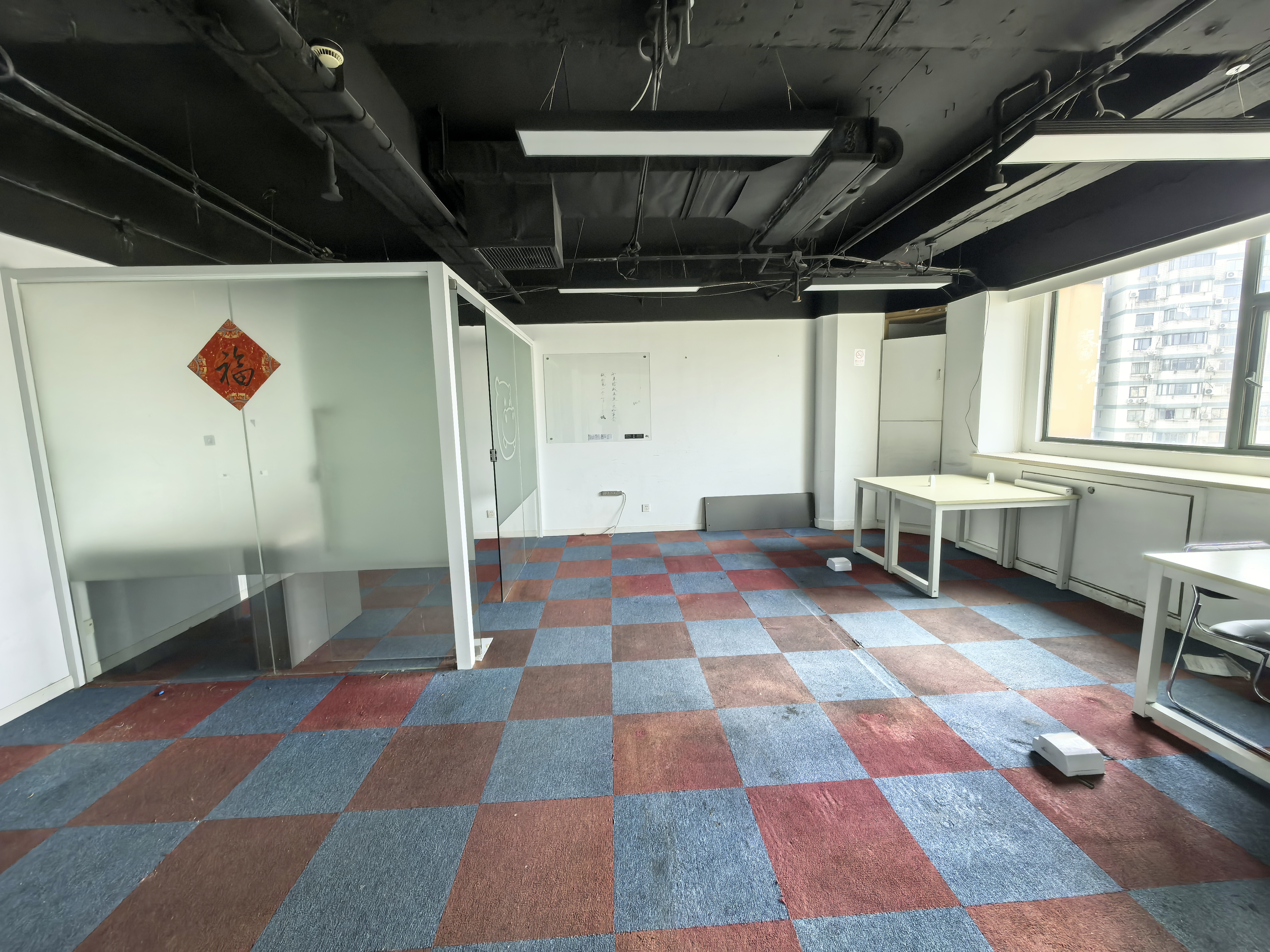 光新浦发广场88平米写字楼出租