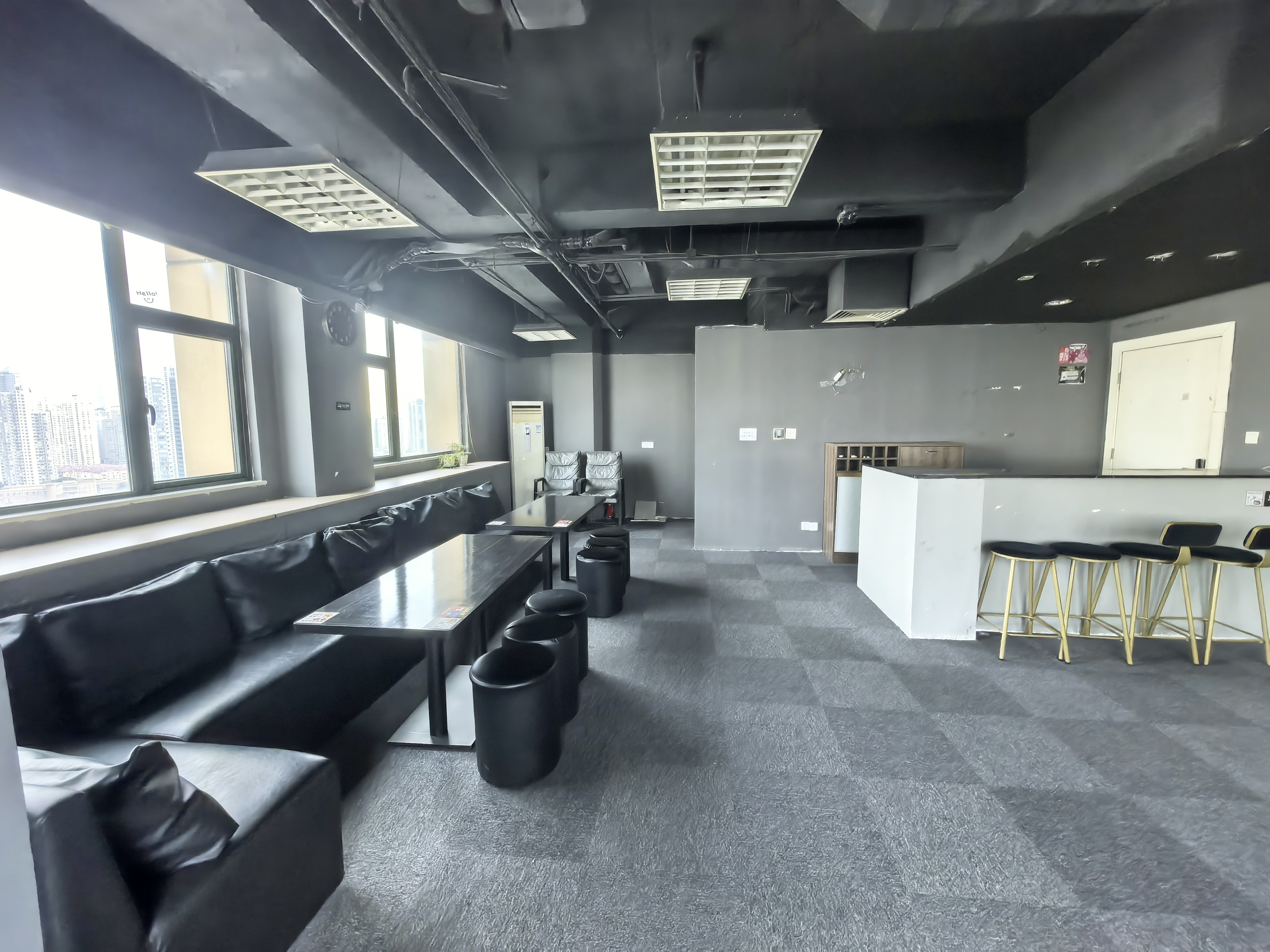 光新浦发广场105平米写字楼出租