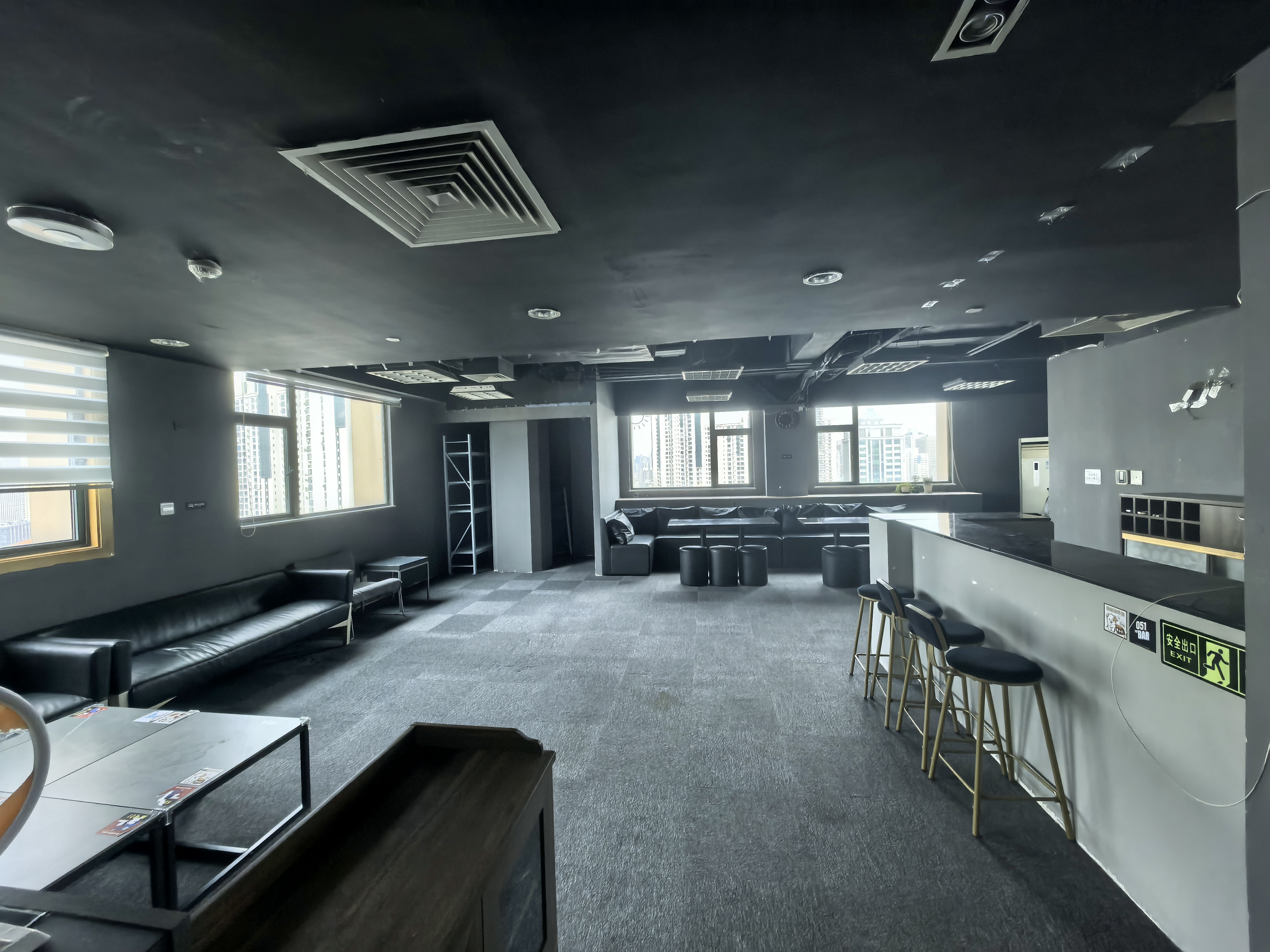 光新浦发广场105平米写字楼出租