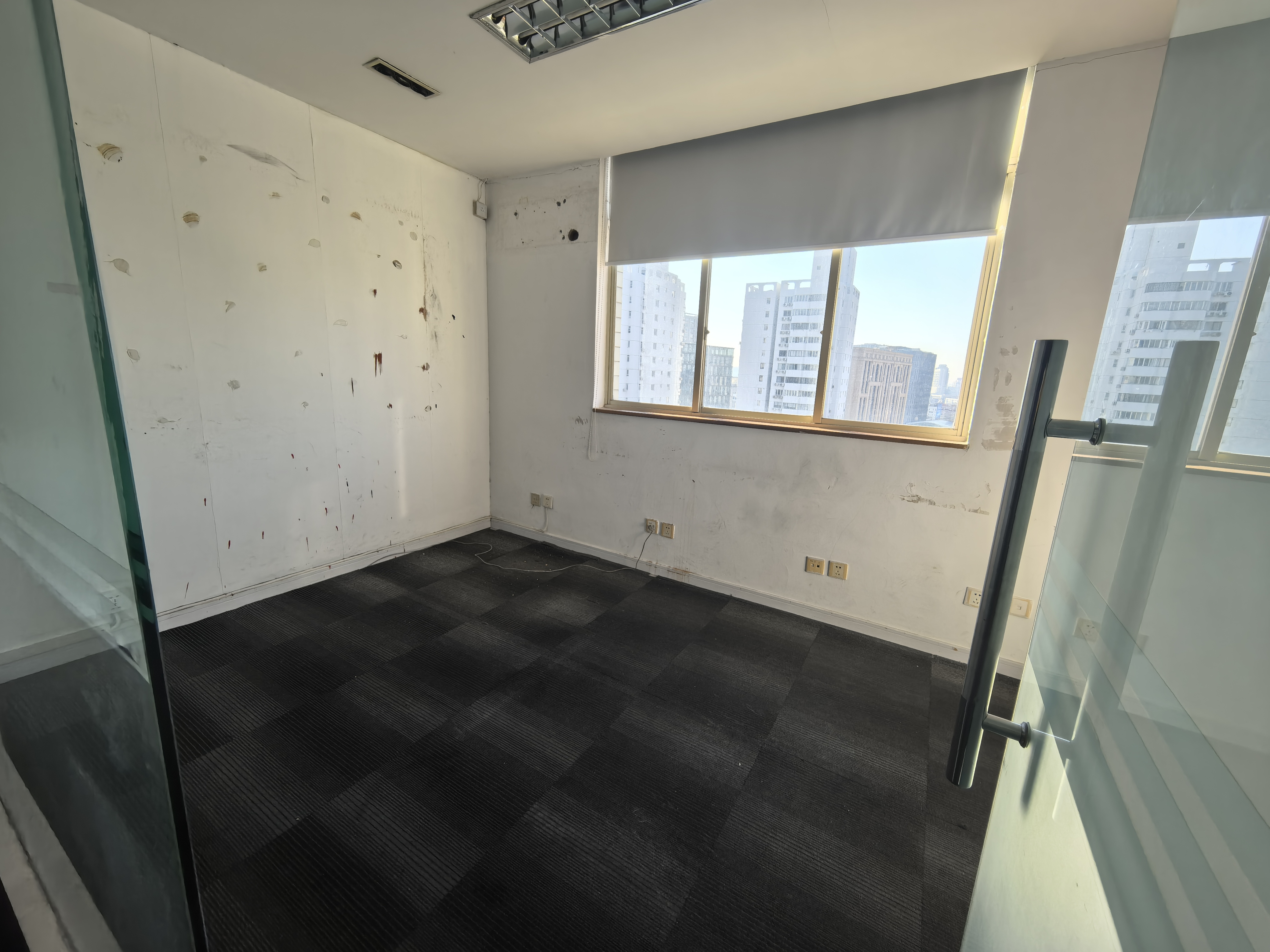 徐家汇博大商务楼71平米写字楼出租