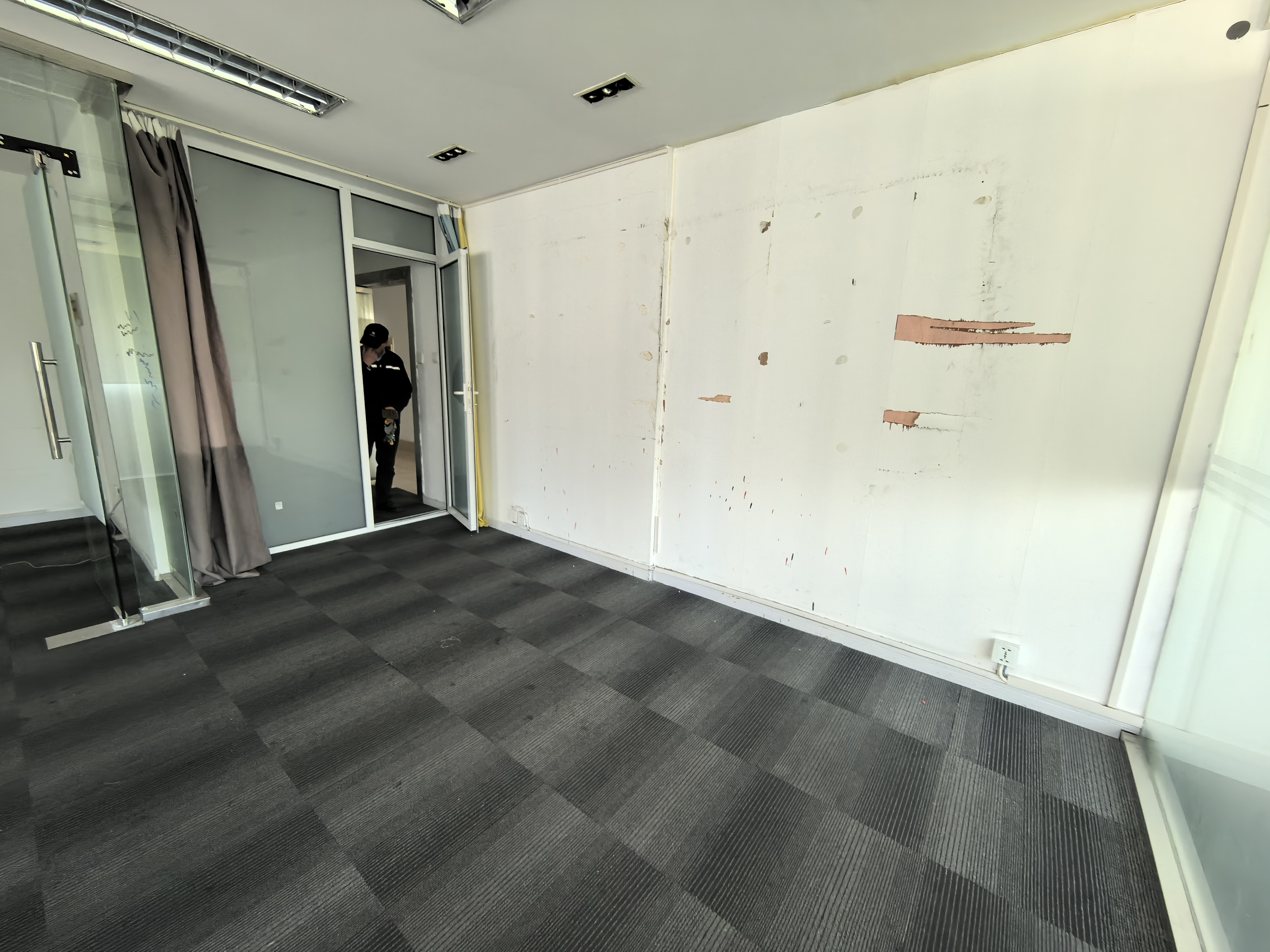 徐家汇博大商务楼71平米写字楼出租