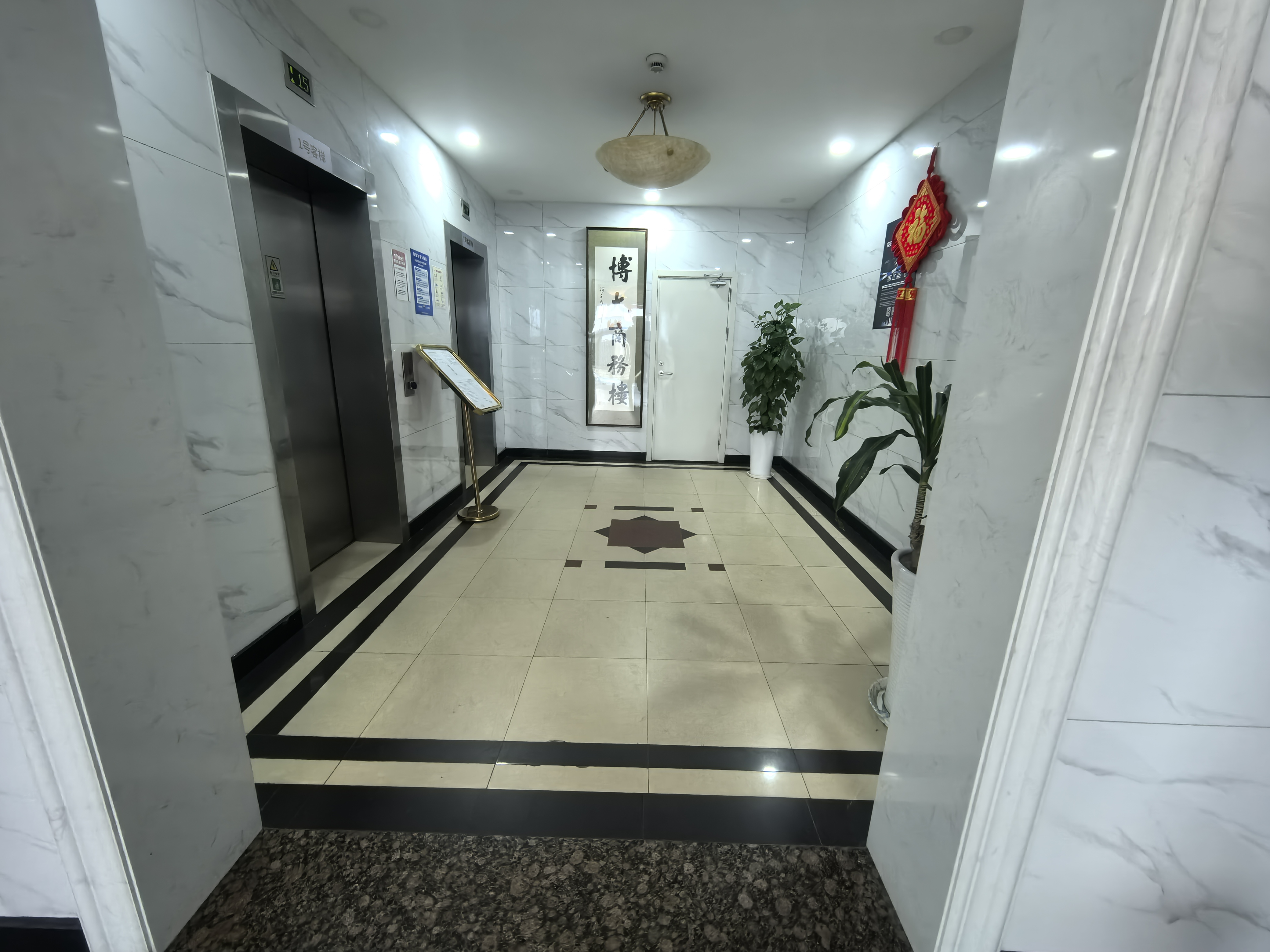 徐家汇博大商务楼71平米写字楼出租